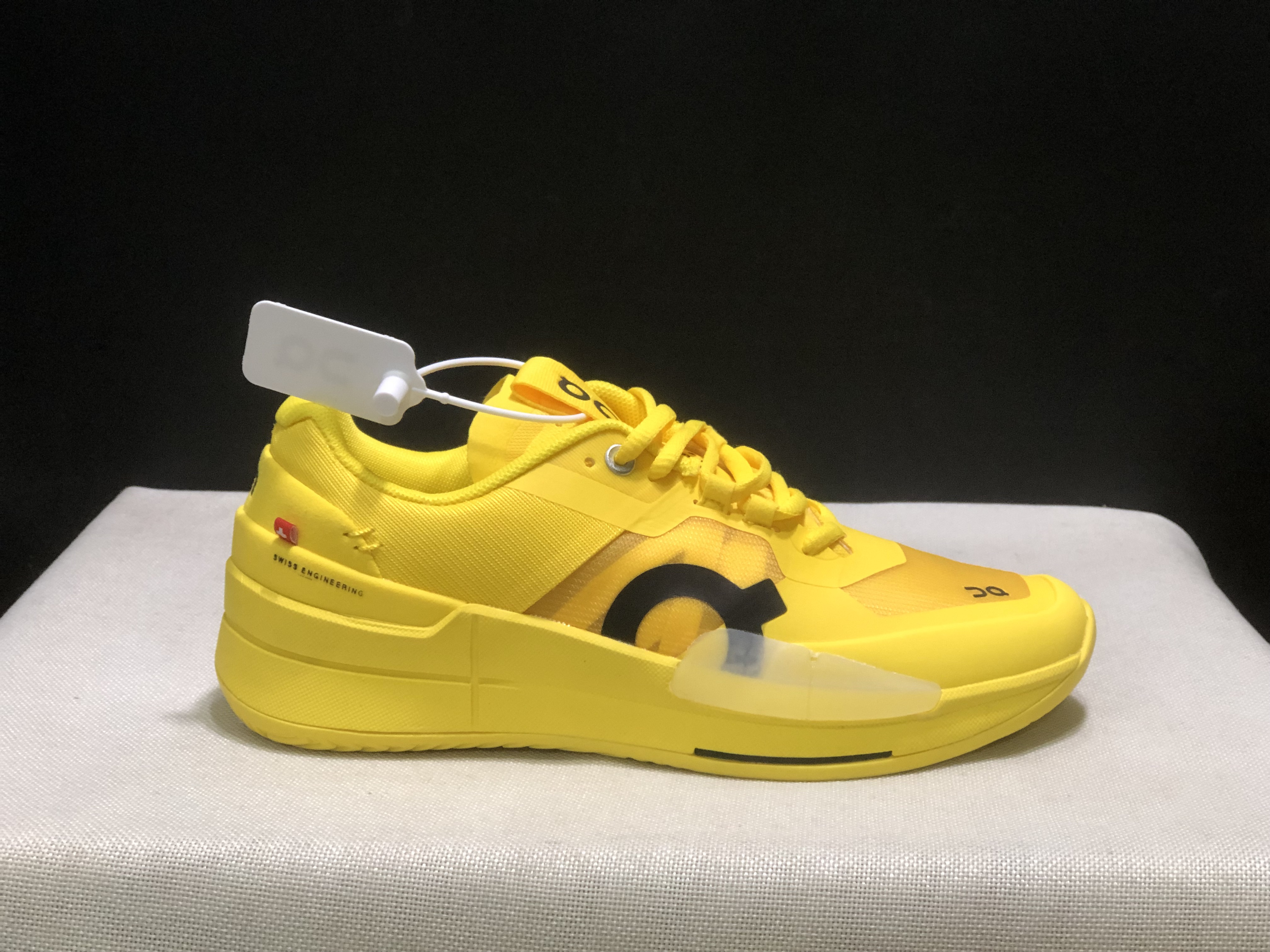 On Running The Roger Pro 2 Breathable Mesh Training Running Shoes Yellow