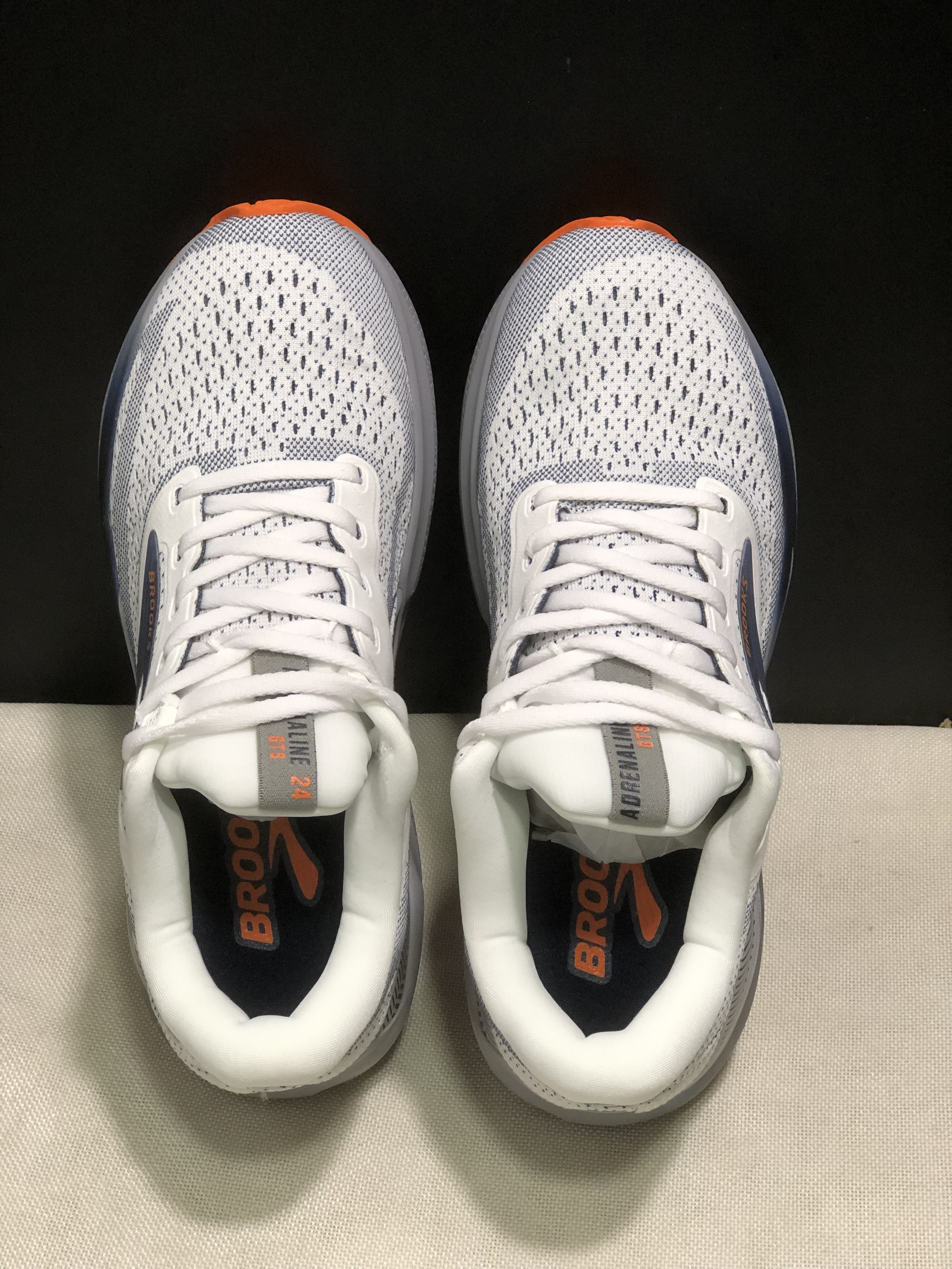 Brooks Adrenaline GTS 24 Casual Running Shoes White/Peacoat/Alioy