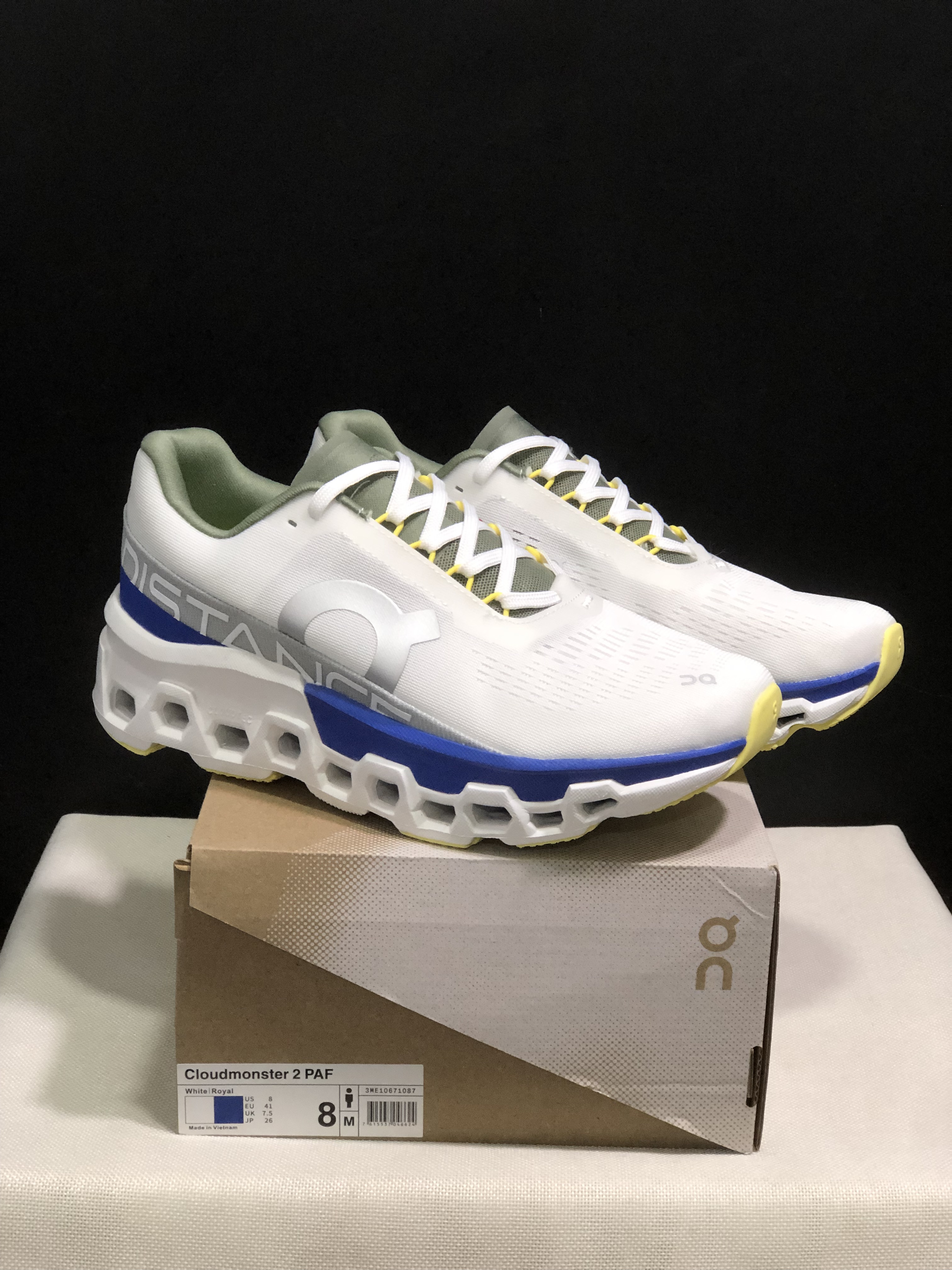 On Running Cloudmonster 2 Shock-Absorbing And Breathable Running Shoes White/Royal