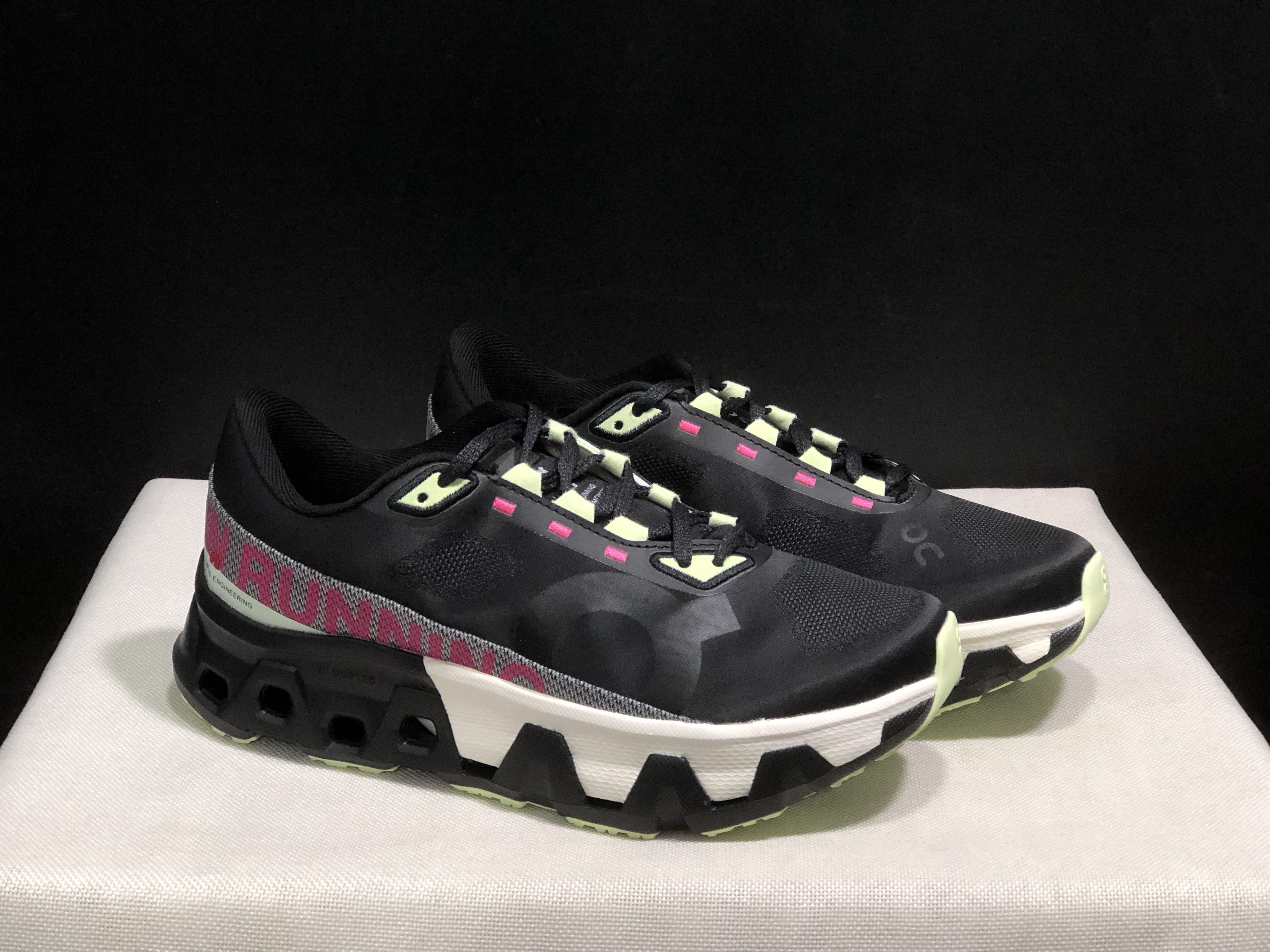 On Running Cloudmonster Hyper Black/White Running Shoes