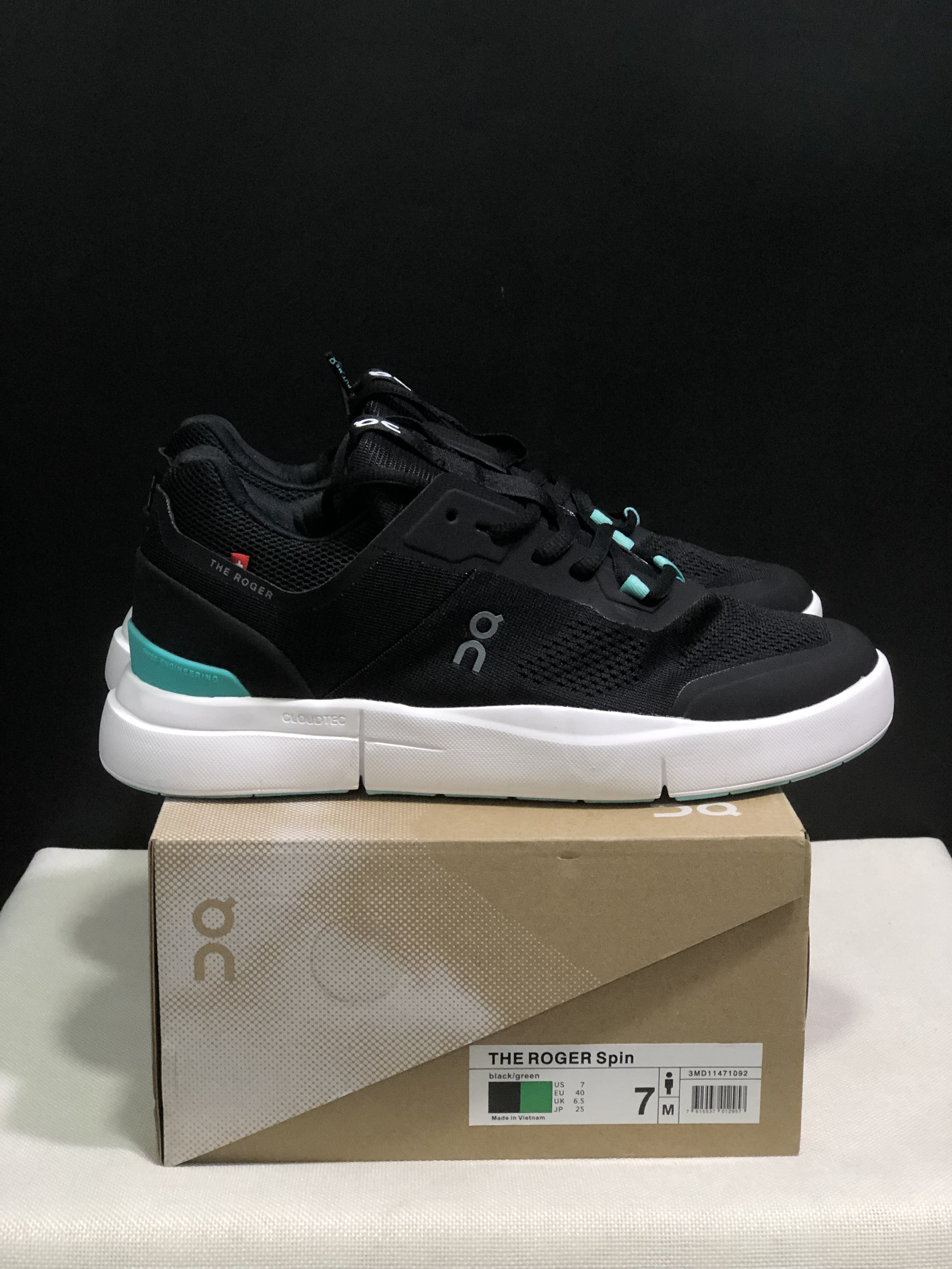 On Running The Roger Spin Breathable Mesh Sneakers Black/Green