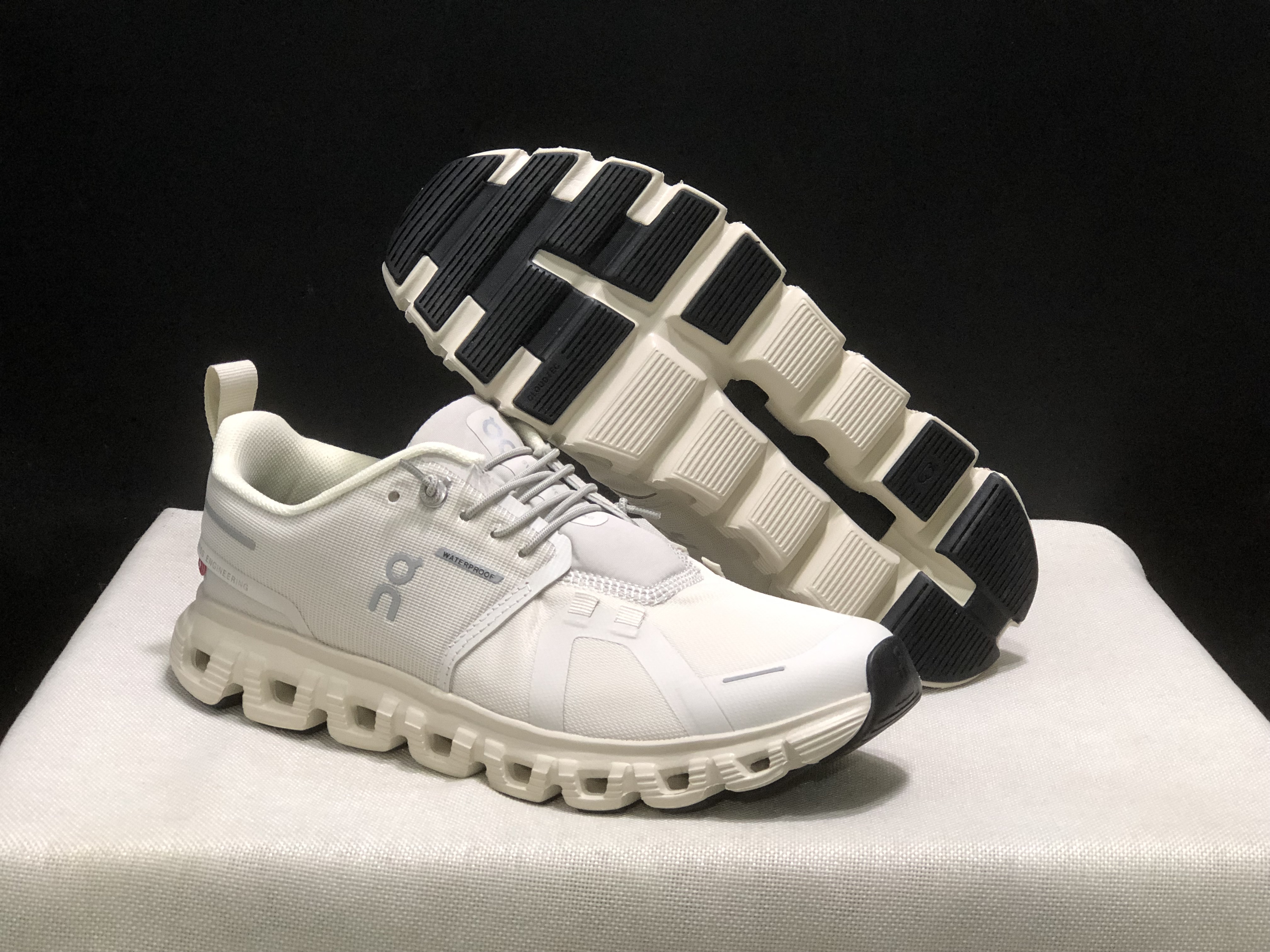 On Running Cloud 6 Casual Life Shoes Beige White