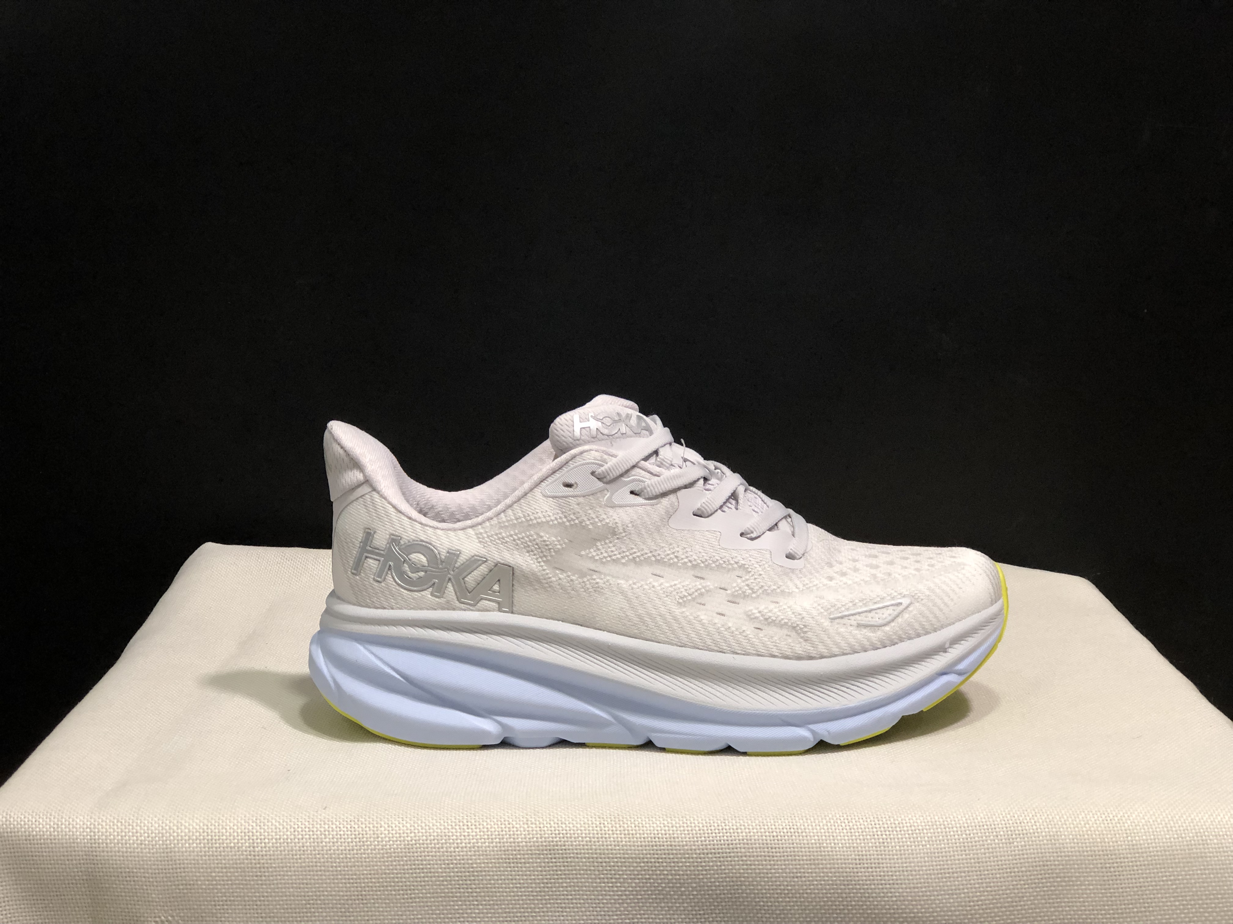 Hoka One One Clifton 9 Running Shoes Athletic Shoes Sneakers White