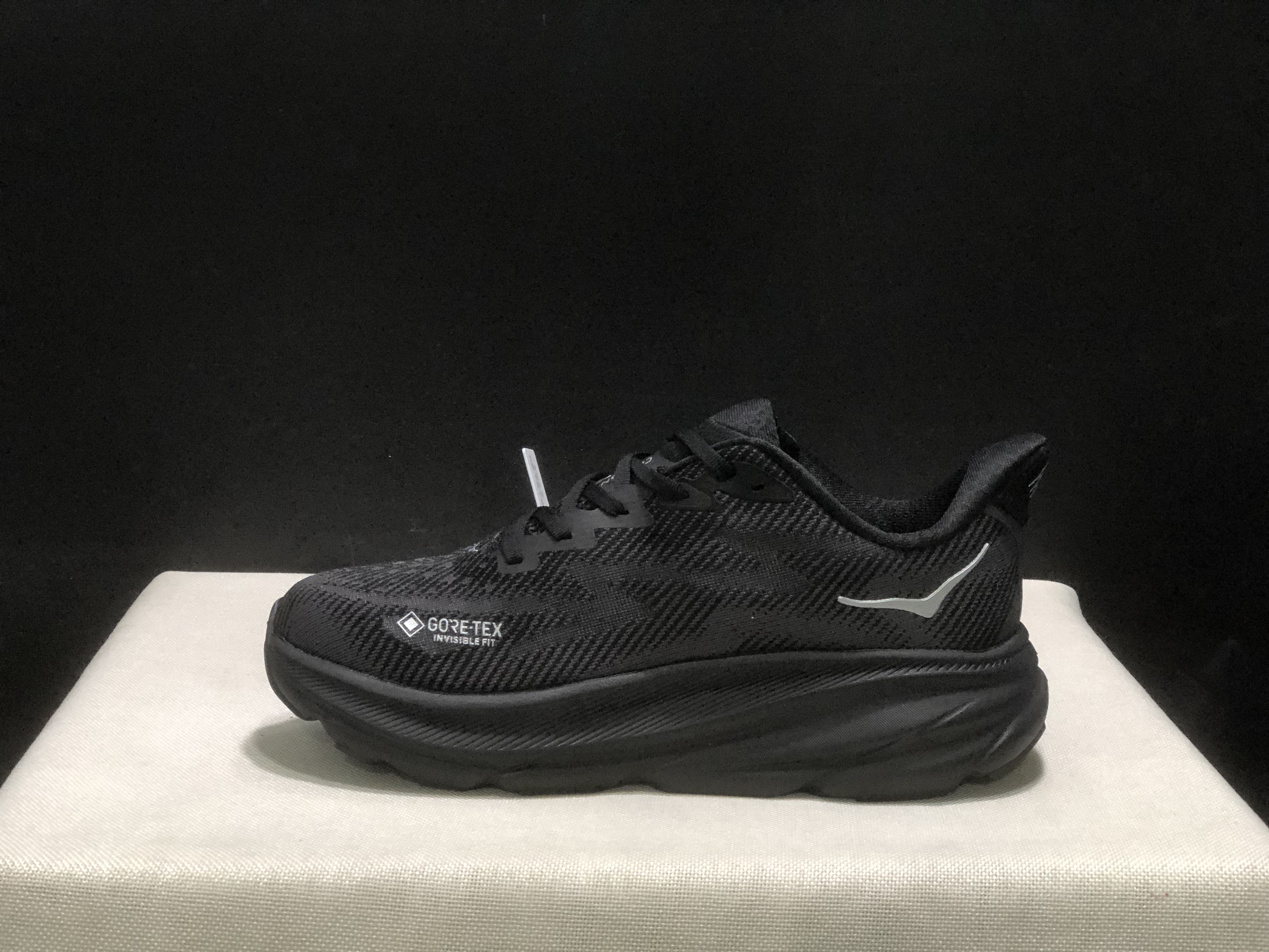 Hoka One One Clifton 9 Running Shoes Black Athletic Shoes Sneakers