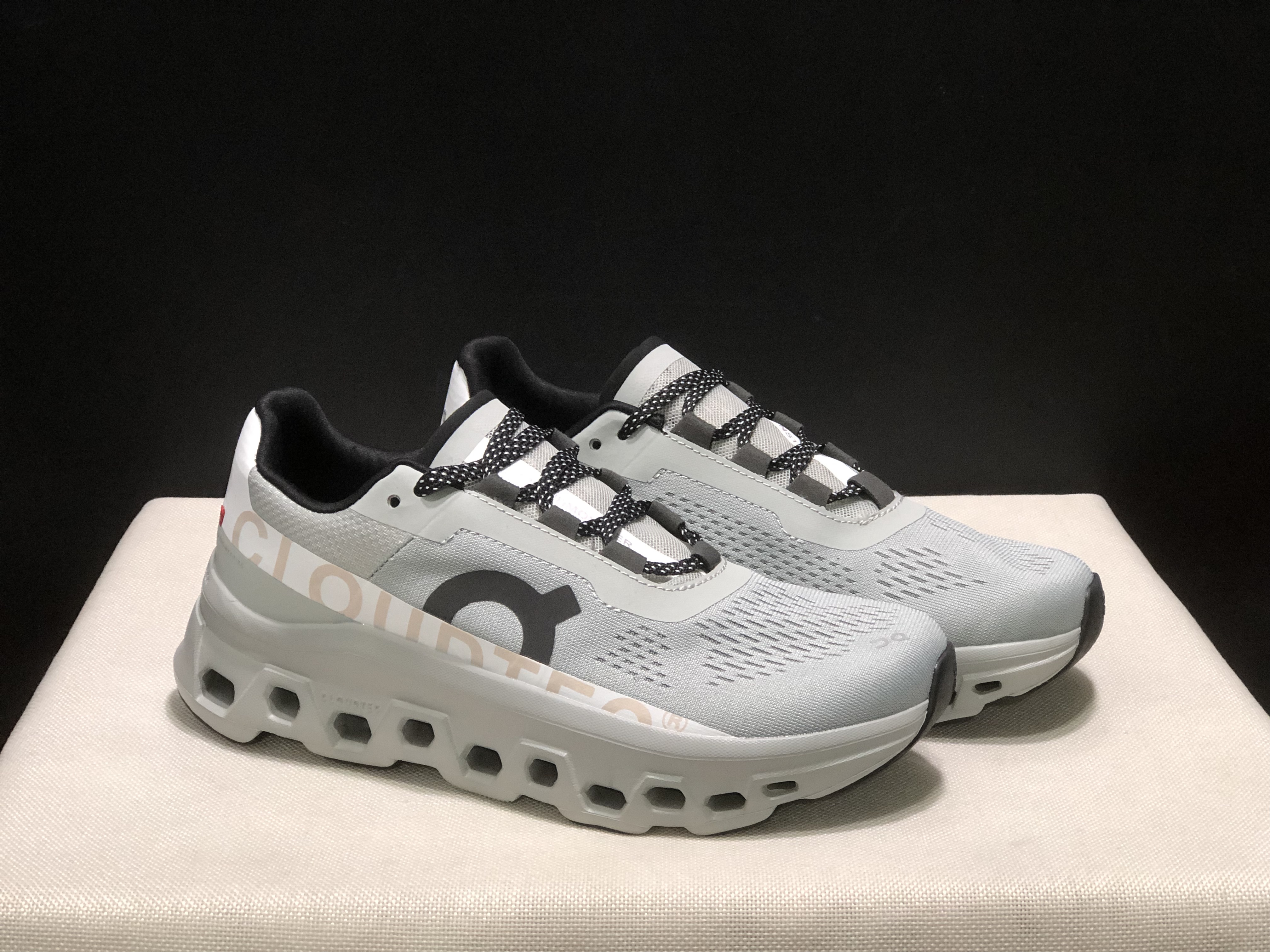 On Running Cloudmonster Anti-Slip Running Shoes Graphite