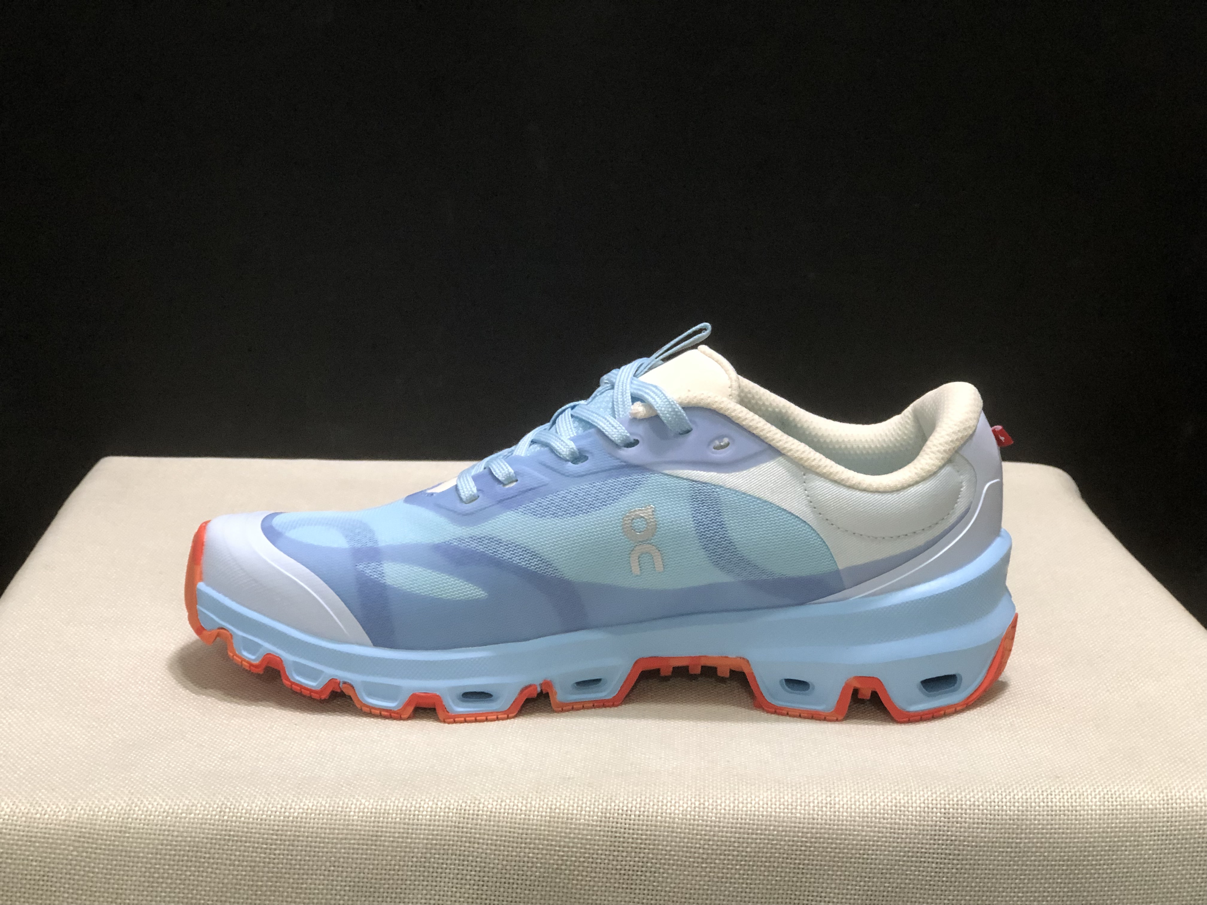 LOEWE x On Running Cloudventure 2.0 Running Shoes Co-Signed Edition Sky Blue