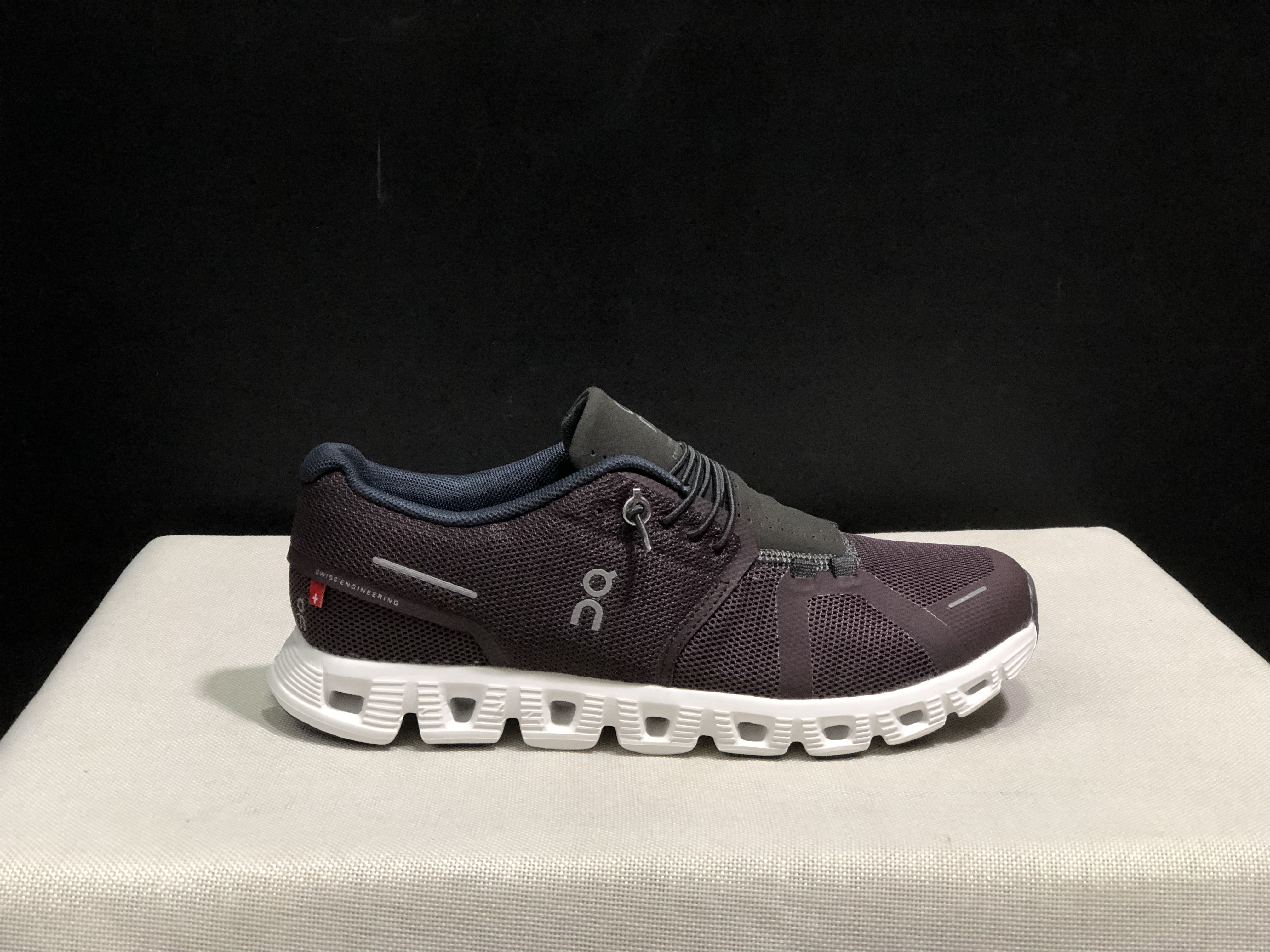 On Running Cloud 5 Lightweight Running Shoes Mulberry Purple/Solar Eclipse Black