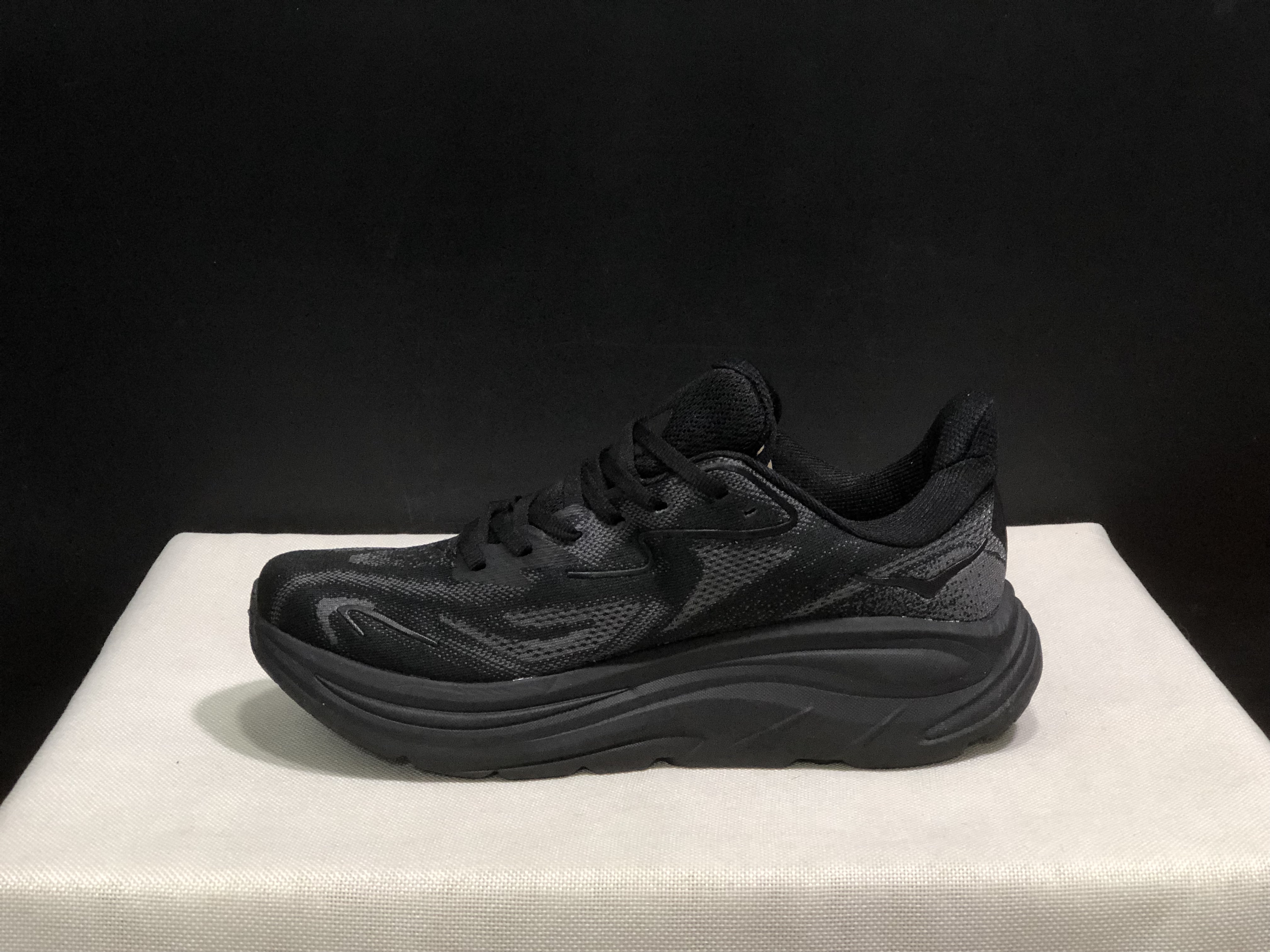 Hoka One One Clifton 10 Fashion Shoes Sneakers Black