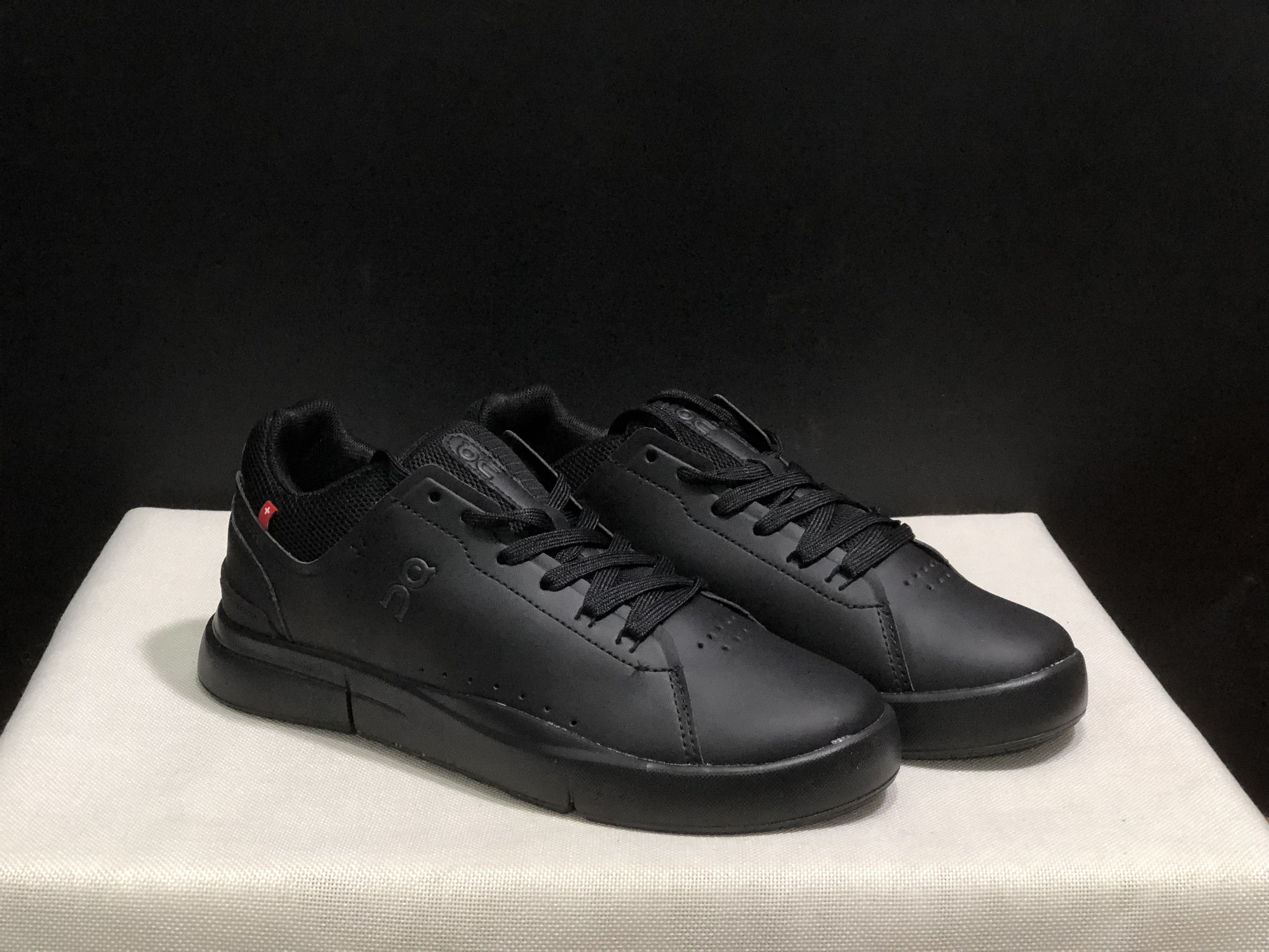 On Running The Roger Spin Board Shoes All Black