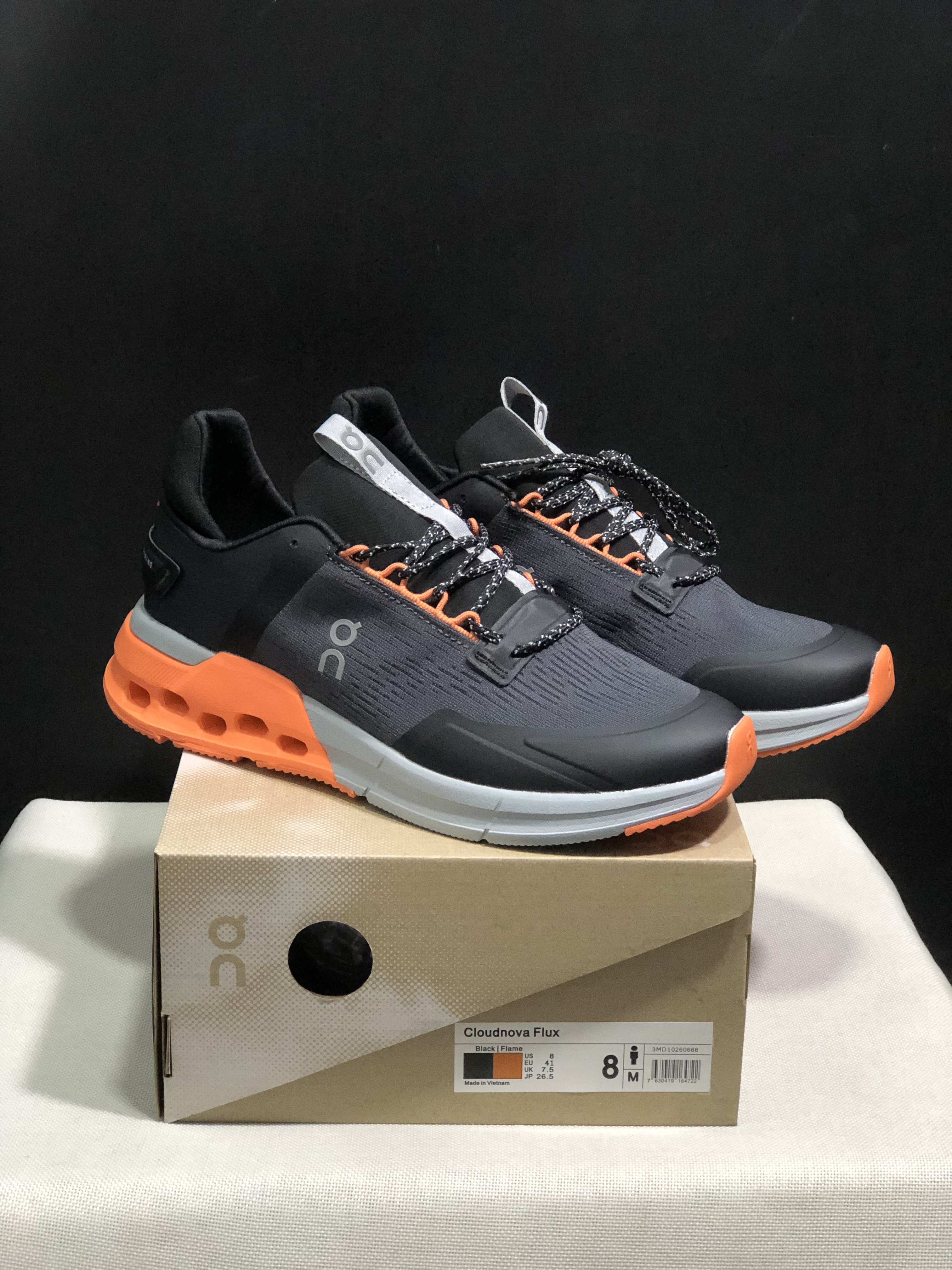 On Running Cloudnova Flux Comfortable Running Shoes Black/Flame