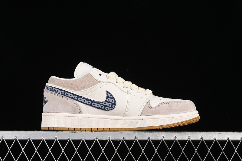 Nike Air Jordan 1 Low THE NORTH FACE White Grey Brown Sneakers