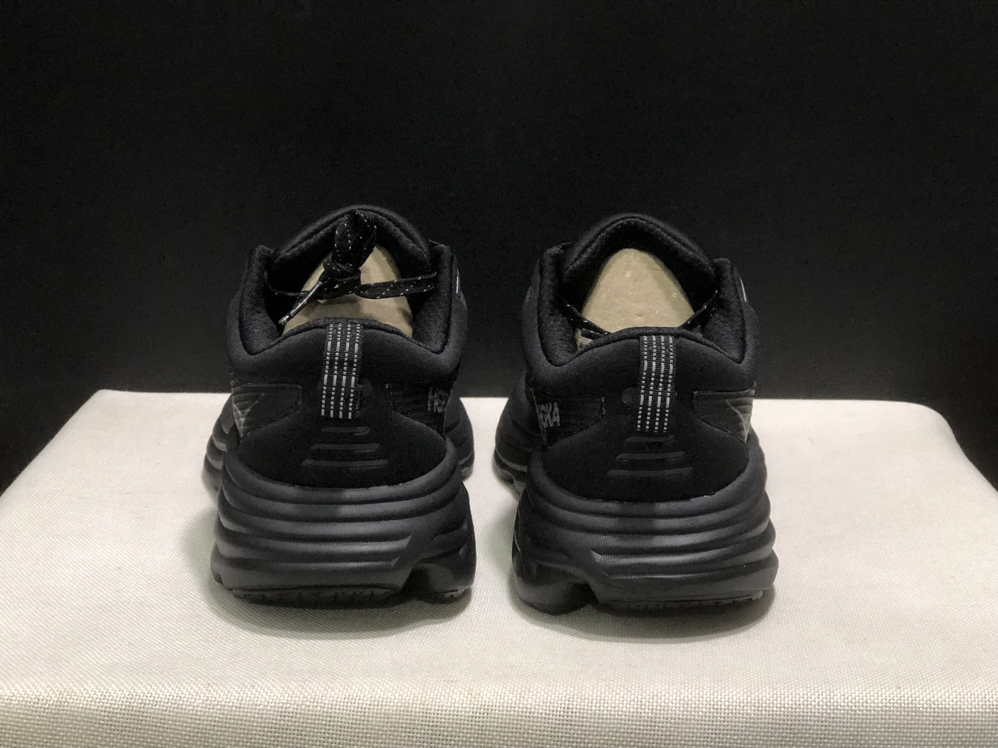 Hoka One One Bondi 8 Breathable Low-top Running Shoes Sneakers Black