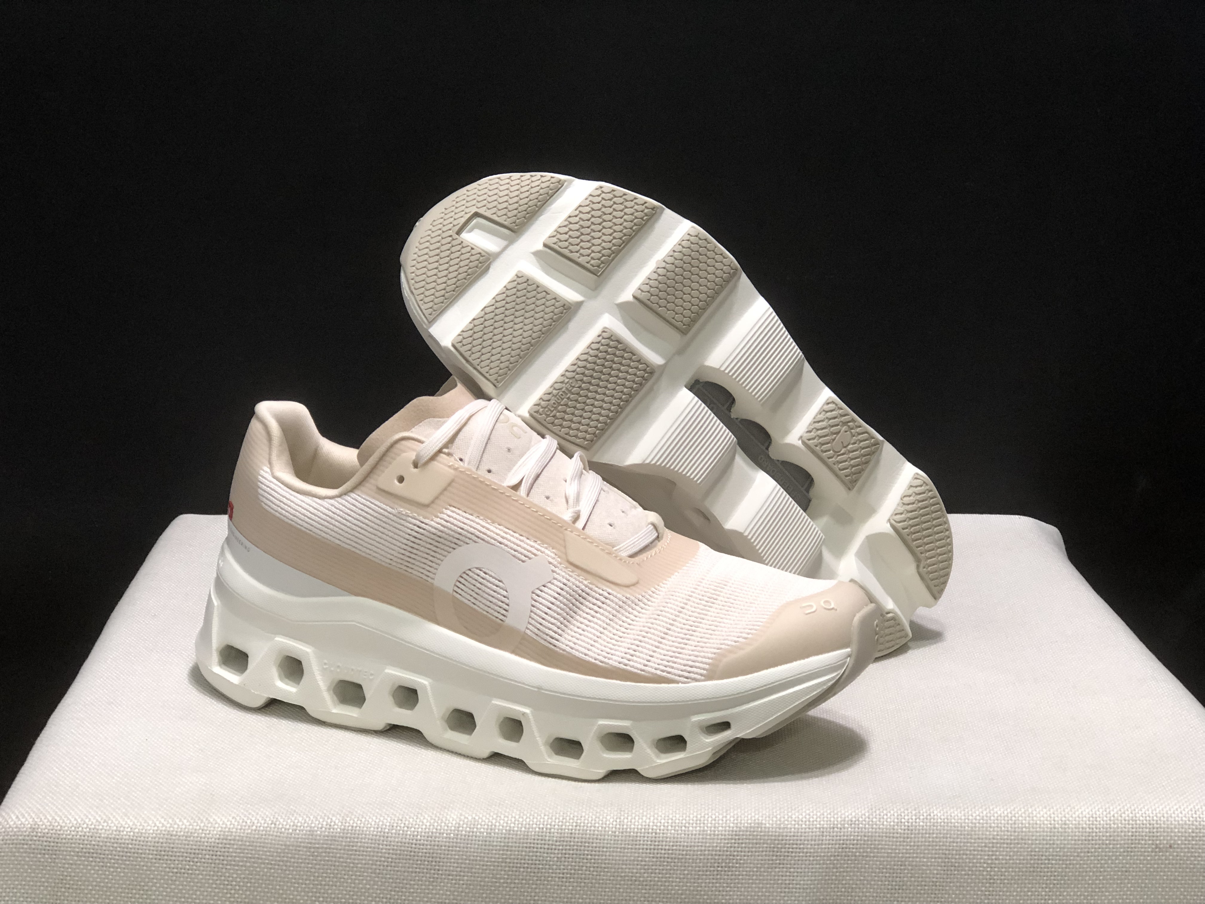 On Running Cloudmonster Void 1 M Casual Running Shoes Flesh Pink/White