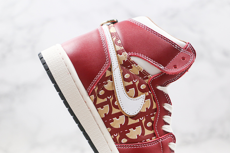 Nike Air Jordan 1 Retro High Dior Red Sneakers Joint Edition
