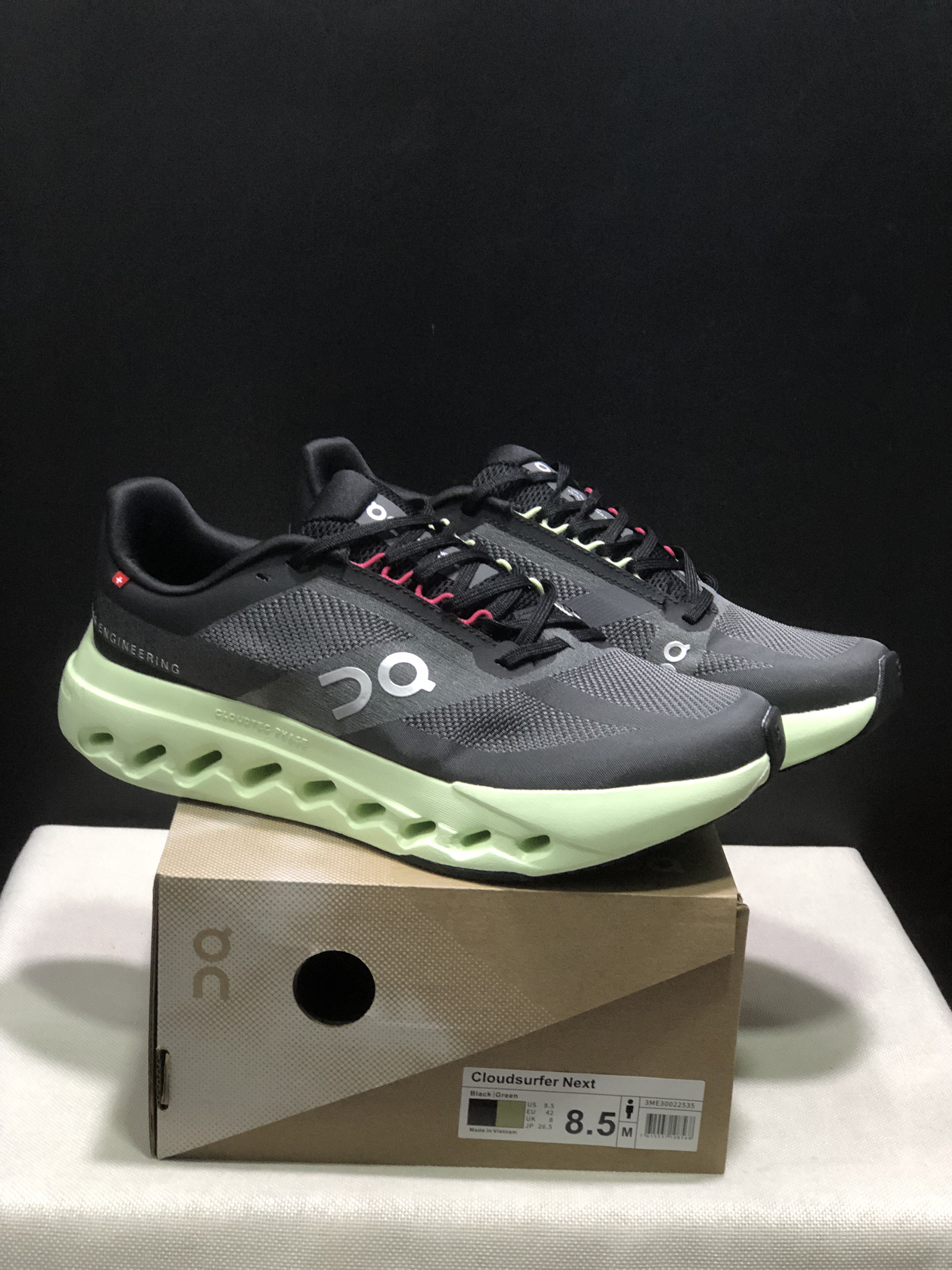 On Running Cloudsurfer Next Casual Running Shoes Dark Grey/Black/Green
