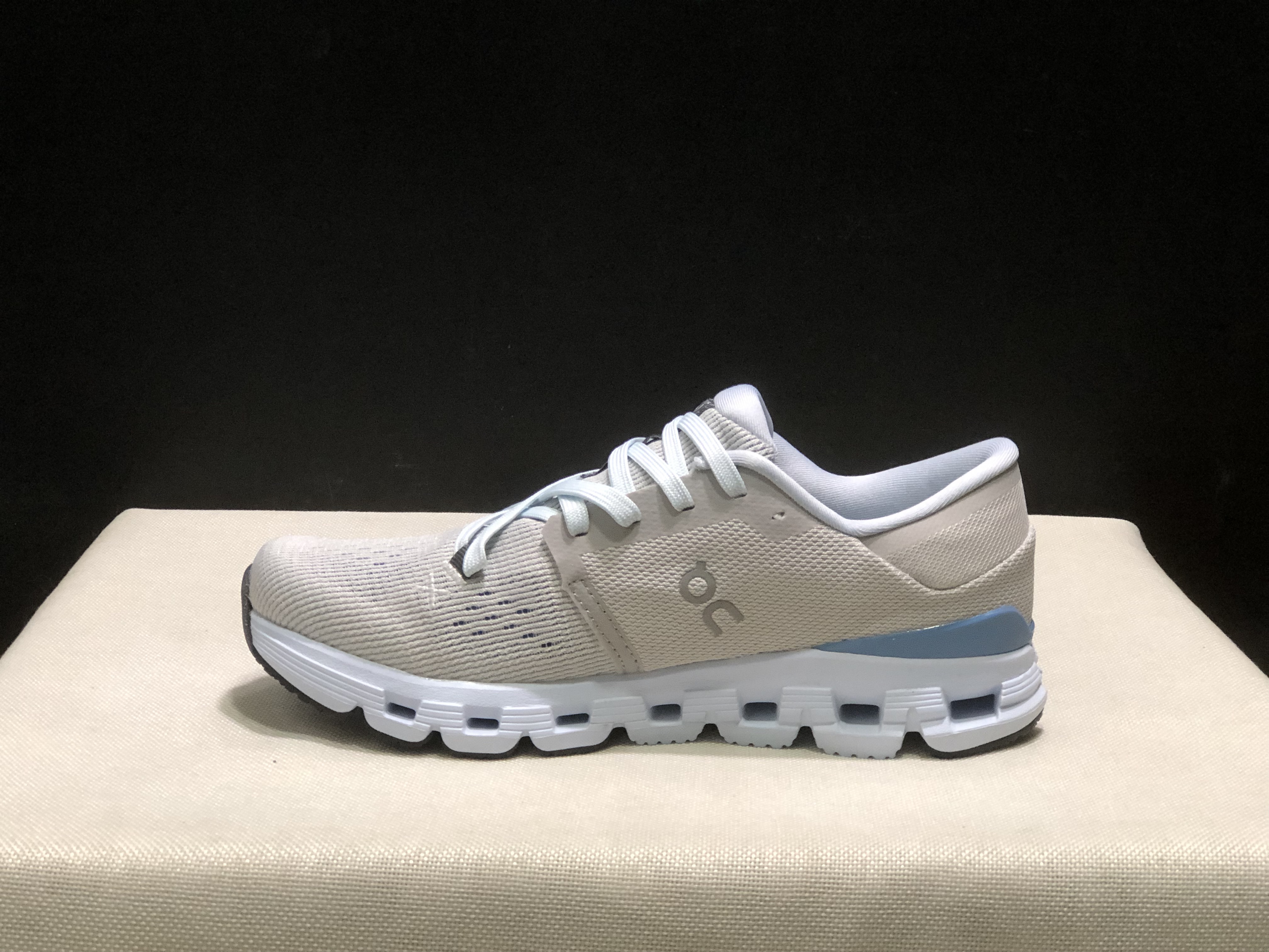 On Running Cloud X4 Comfortable Running Shoes Light Khaki/Milk Blue