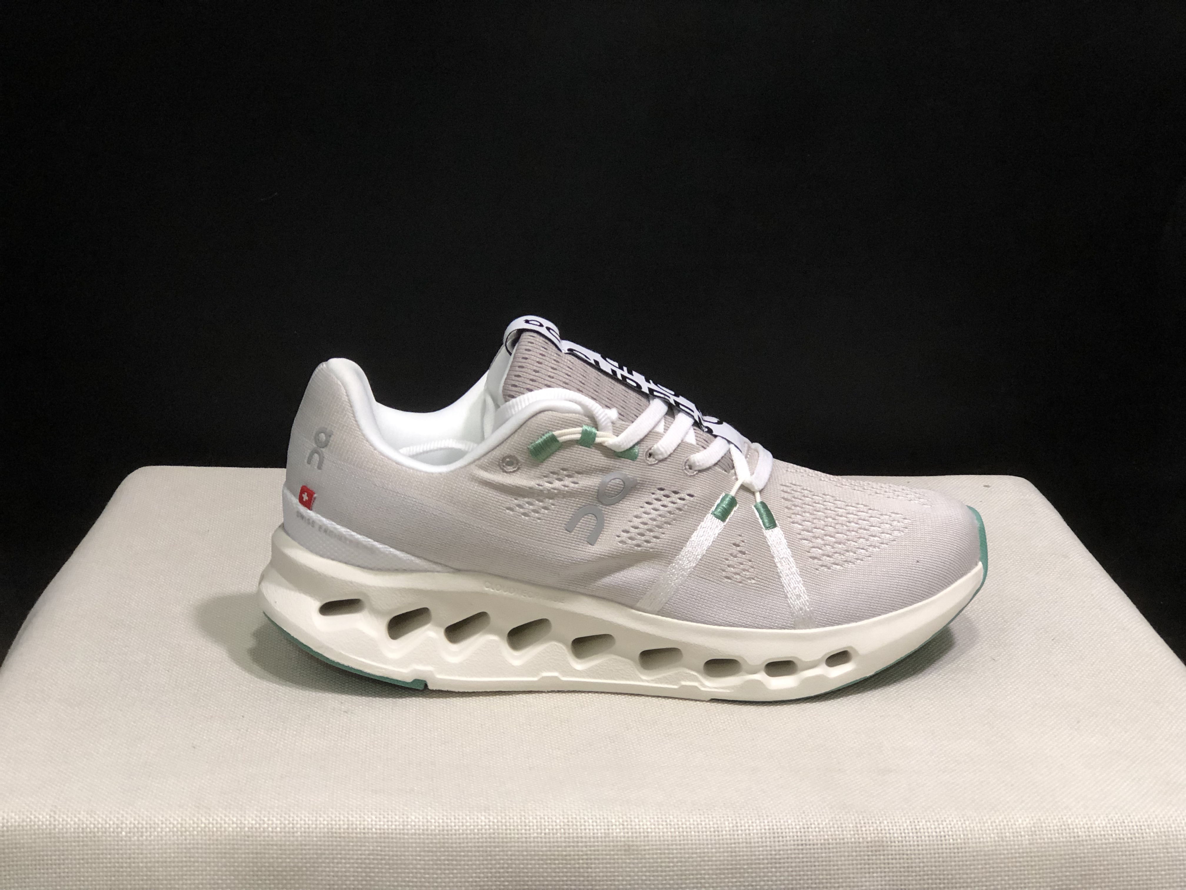 On Running Cloudsurfer Training Anti-Slip Running Shoes Khaki/Iovry