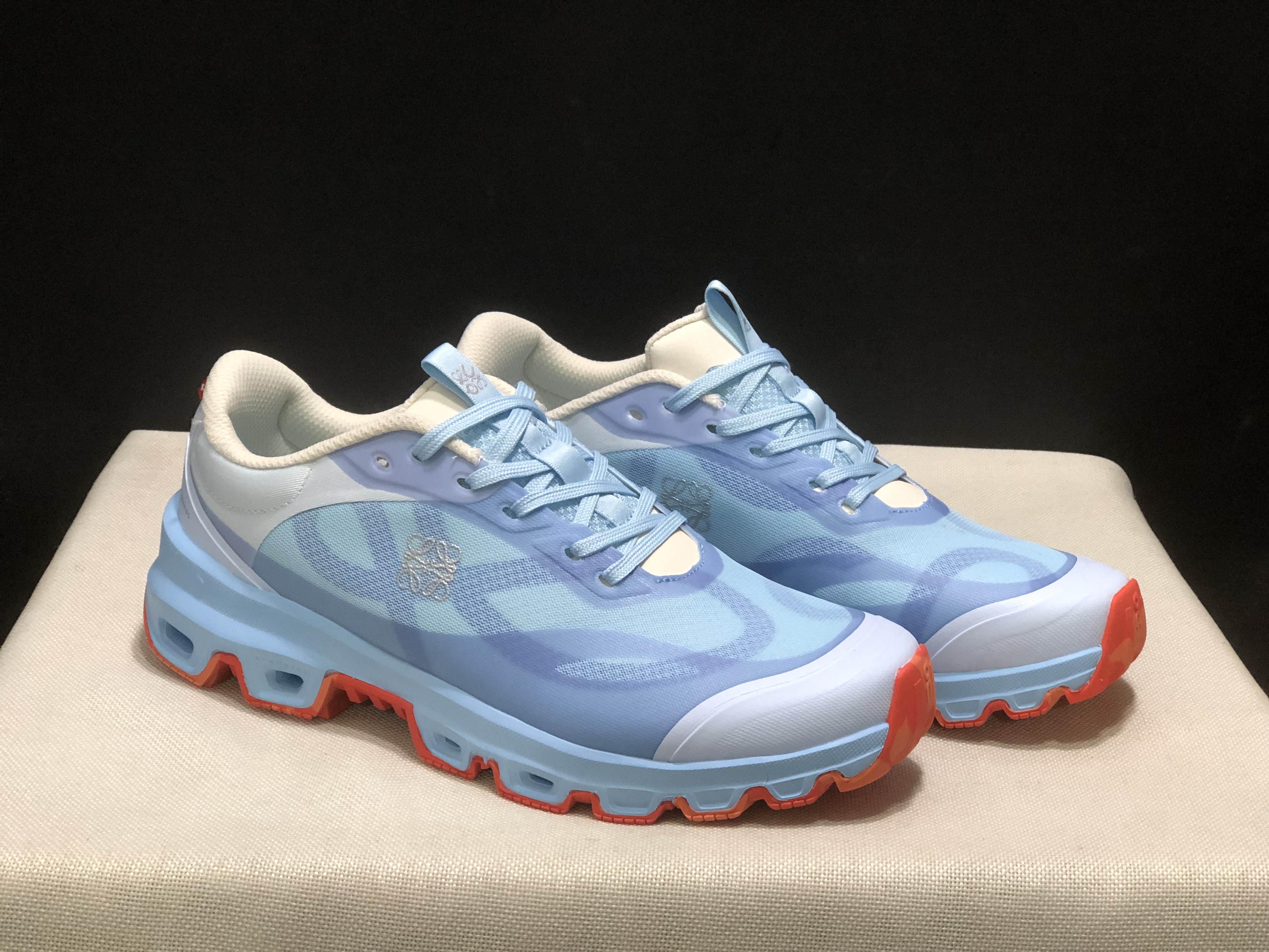 LOEWE x On Running Cloudventure 2.0 Running Shoes Co-Signed Edition Sky Blue