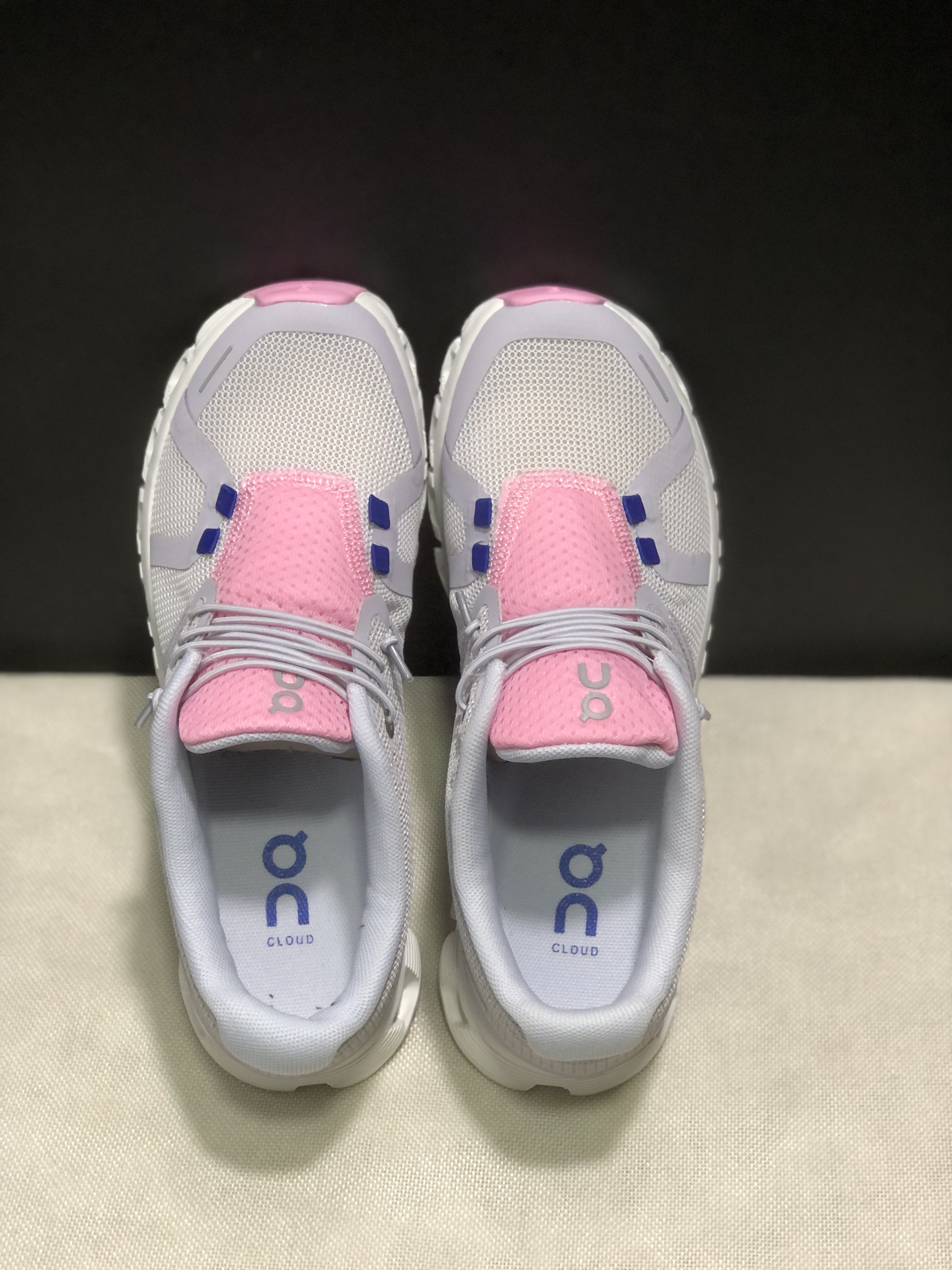 On Running Cloud 5 Lightweight Running Shoes Grey/Peach