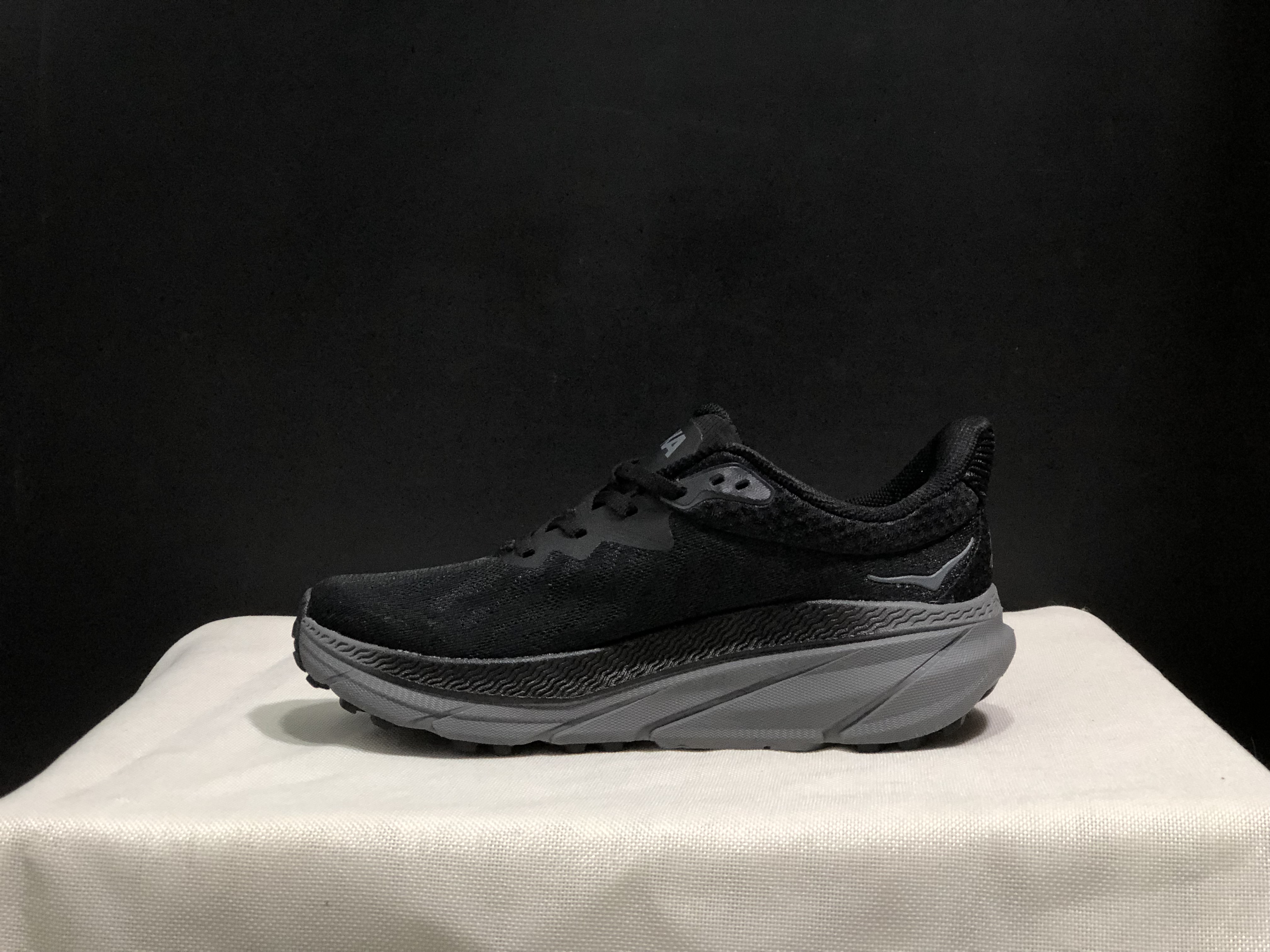 Hoka One One Challenger 7 Shock-absorbing Breathable Running Shoes Sneakers Black