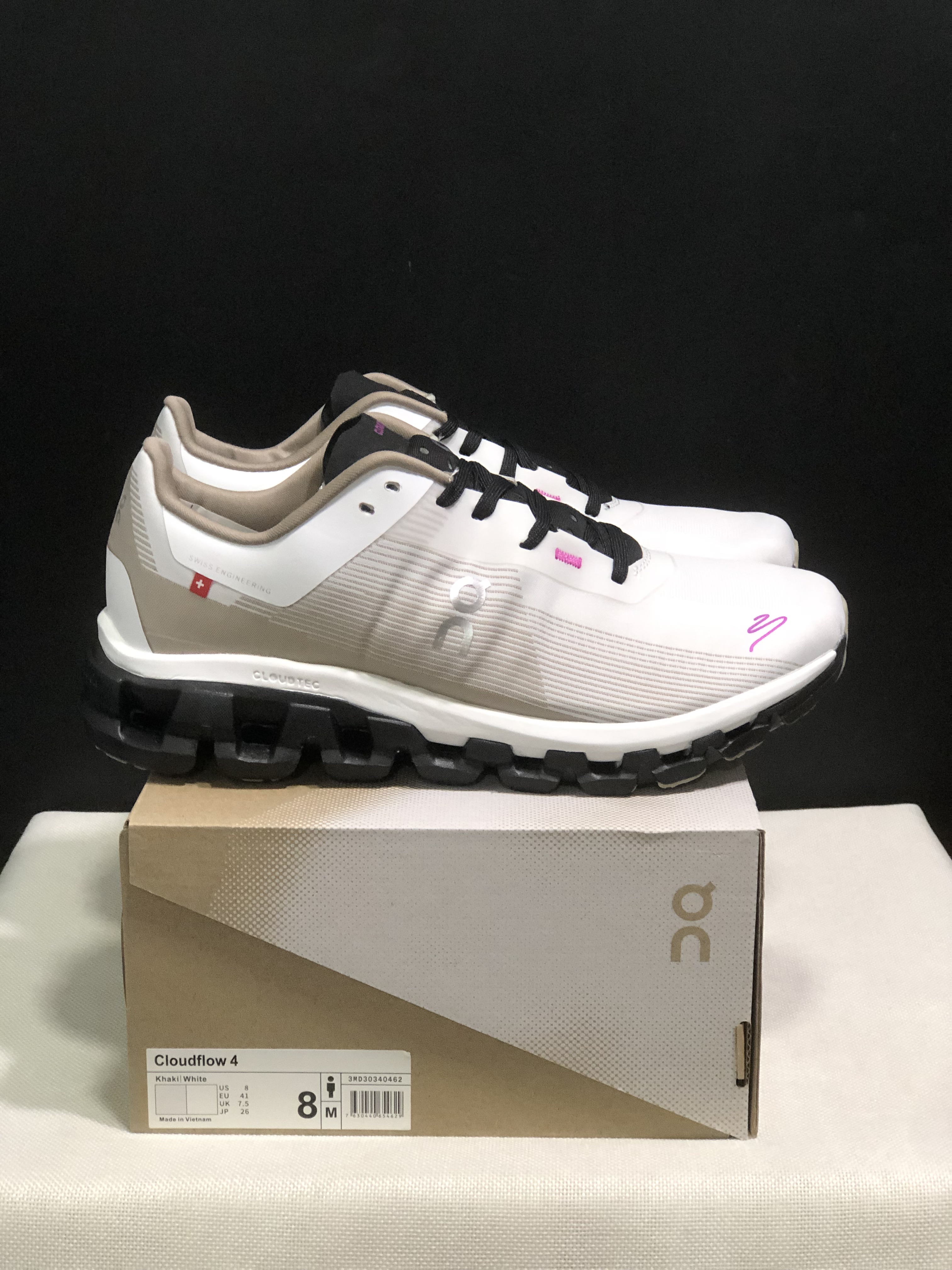 On Running Cloudflow 4 Shock-Absorbing And Wear-Resistant Running Shoes Khaki/White