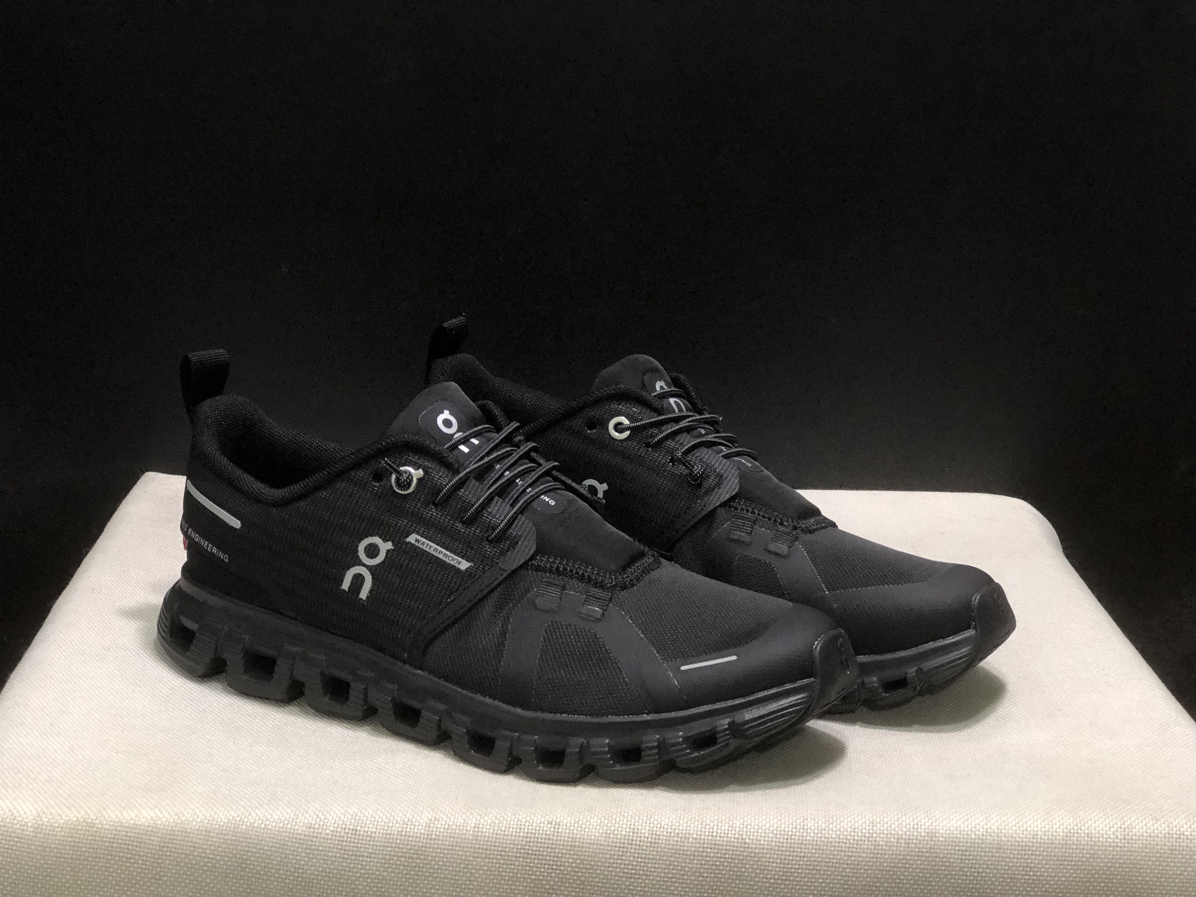 On Running Cloud 6 Life Casual Shoes Black