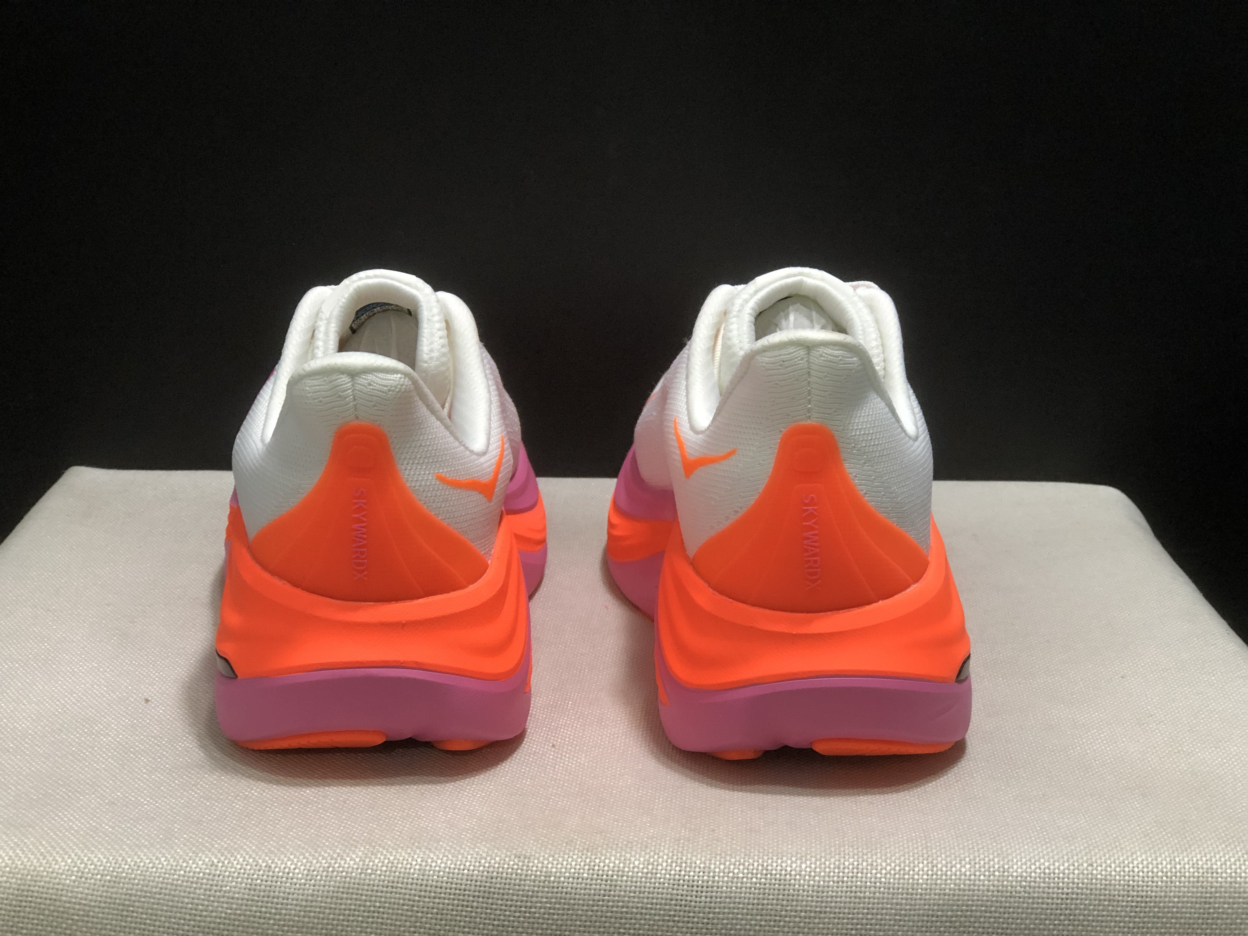 Hoka One One Skyward X Women's Anti-slip Wear-resistant Running Shoes Sneakers White