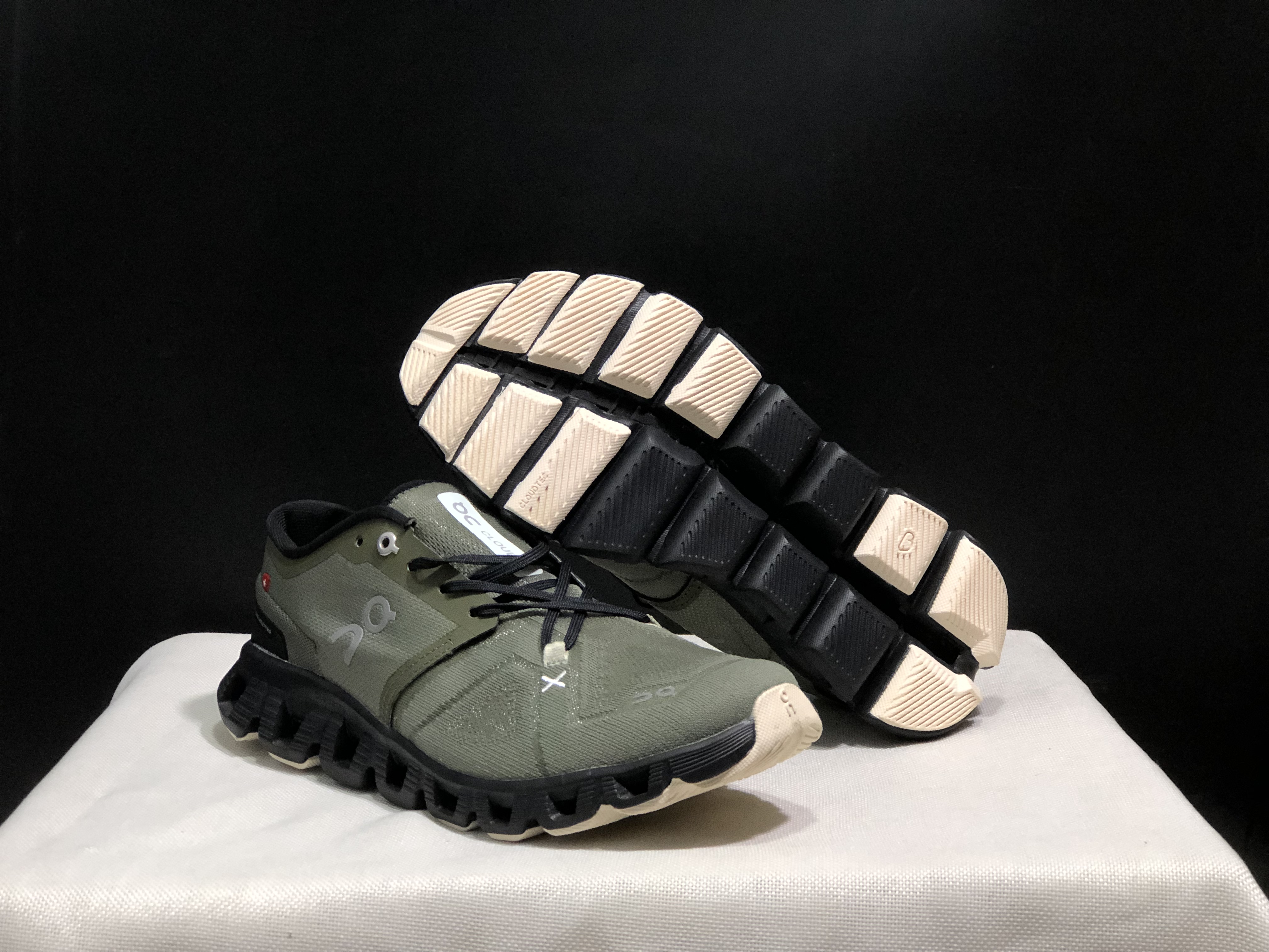 On Running Cloud X3 Shift Multi-Functional Running Shoes Olive Green/Black