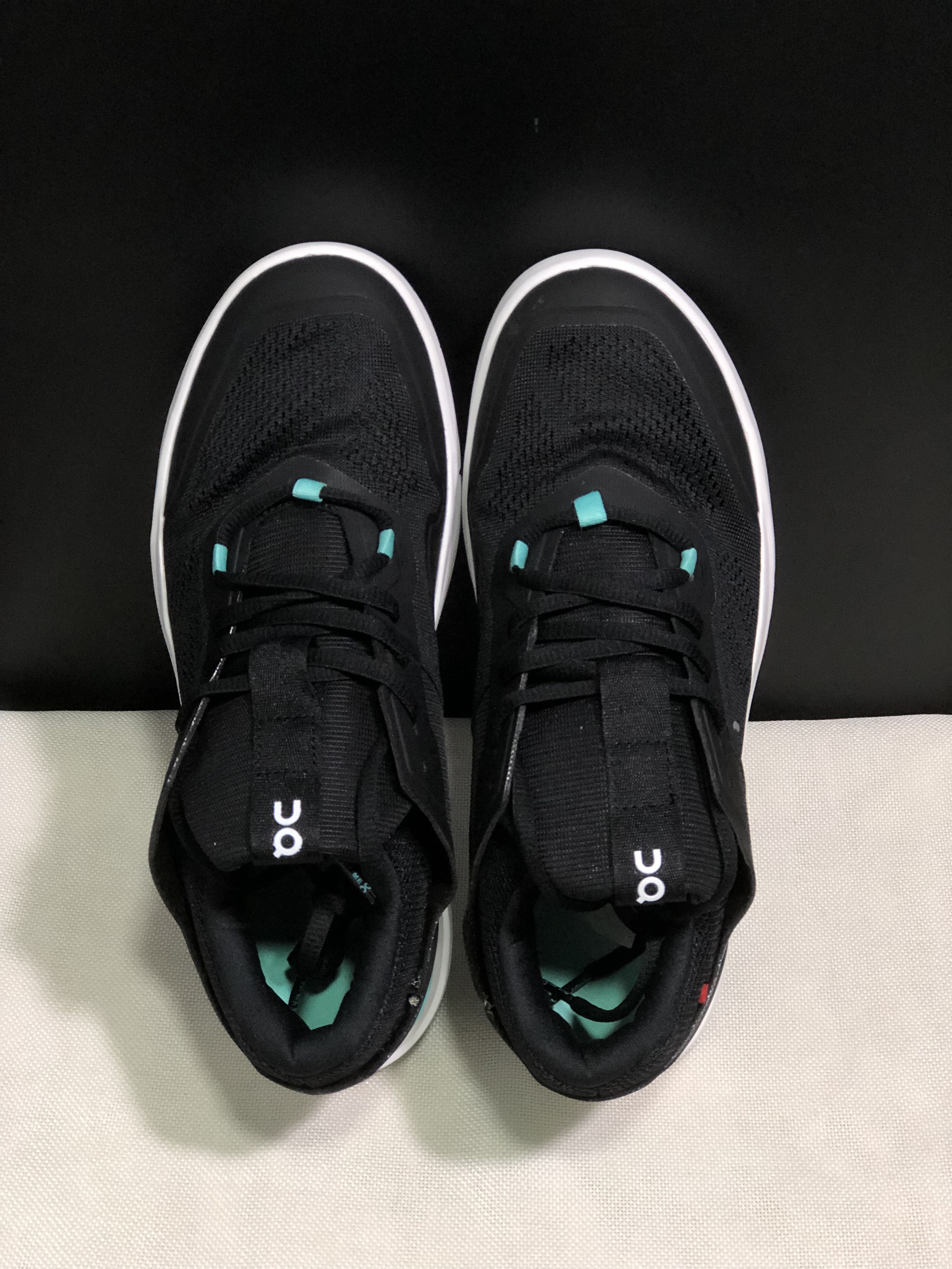 On Running The Roger Spin Breathable Mesh Sneakers Black/Green