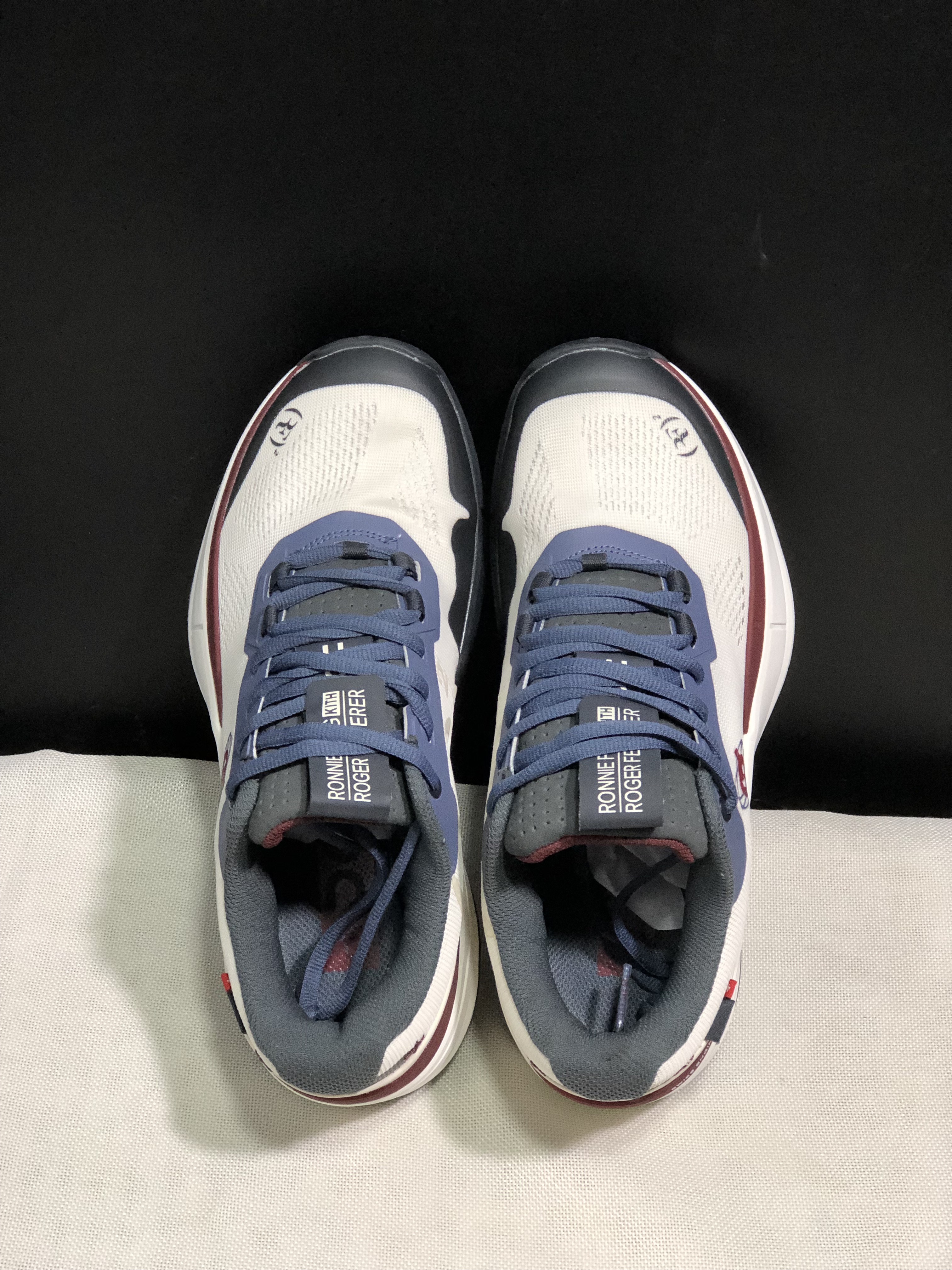 On Running The Roger Rro Durable And Breathable Tennis Shoes Beige/Dark Grey