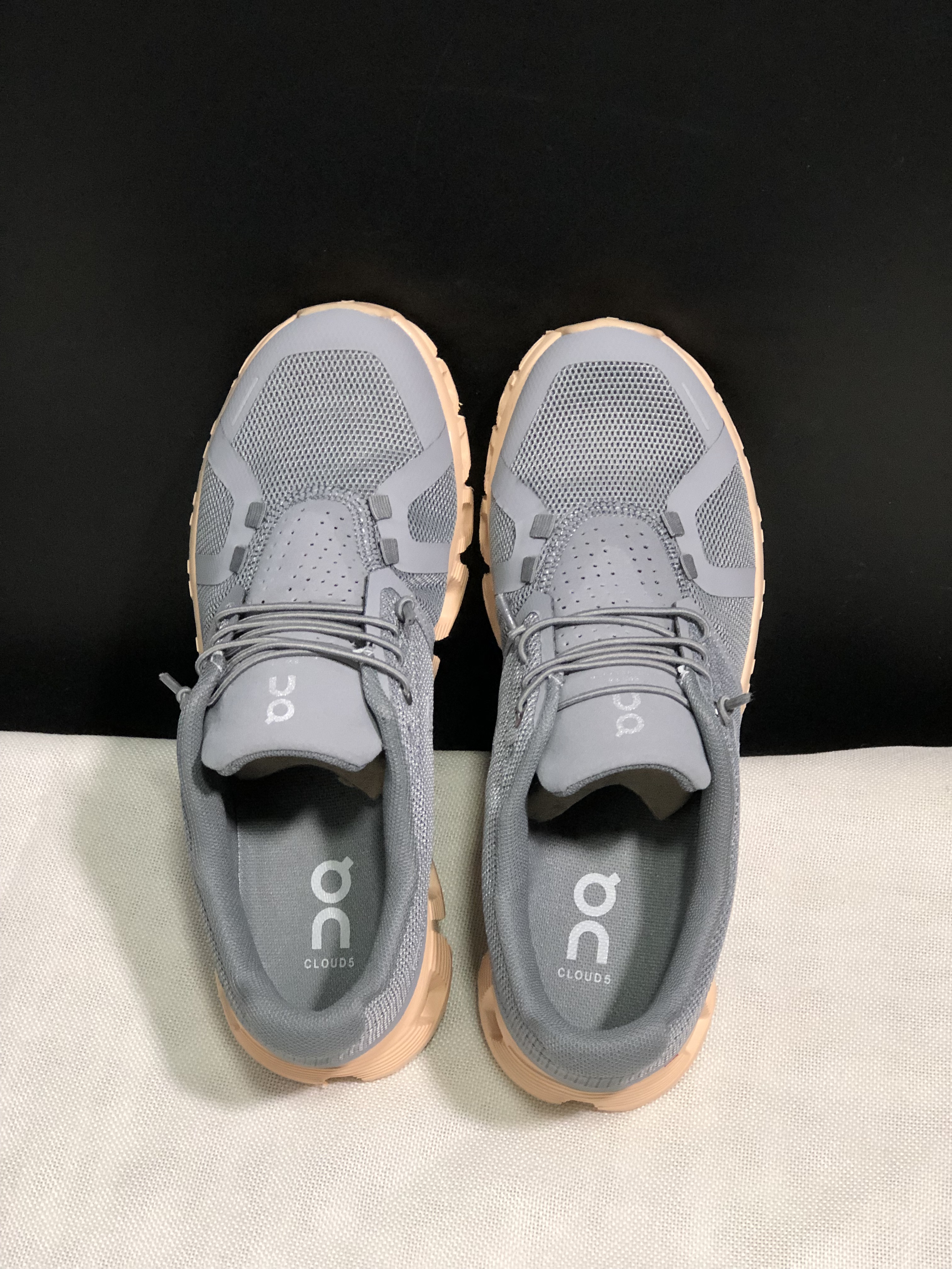 On Running Cloud 5 Lightweight Running Shoes Grey/Flesh Pink