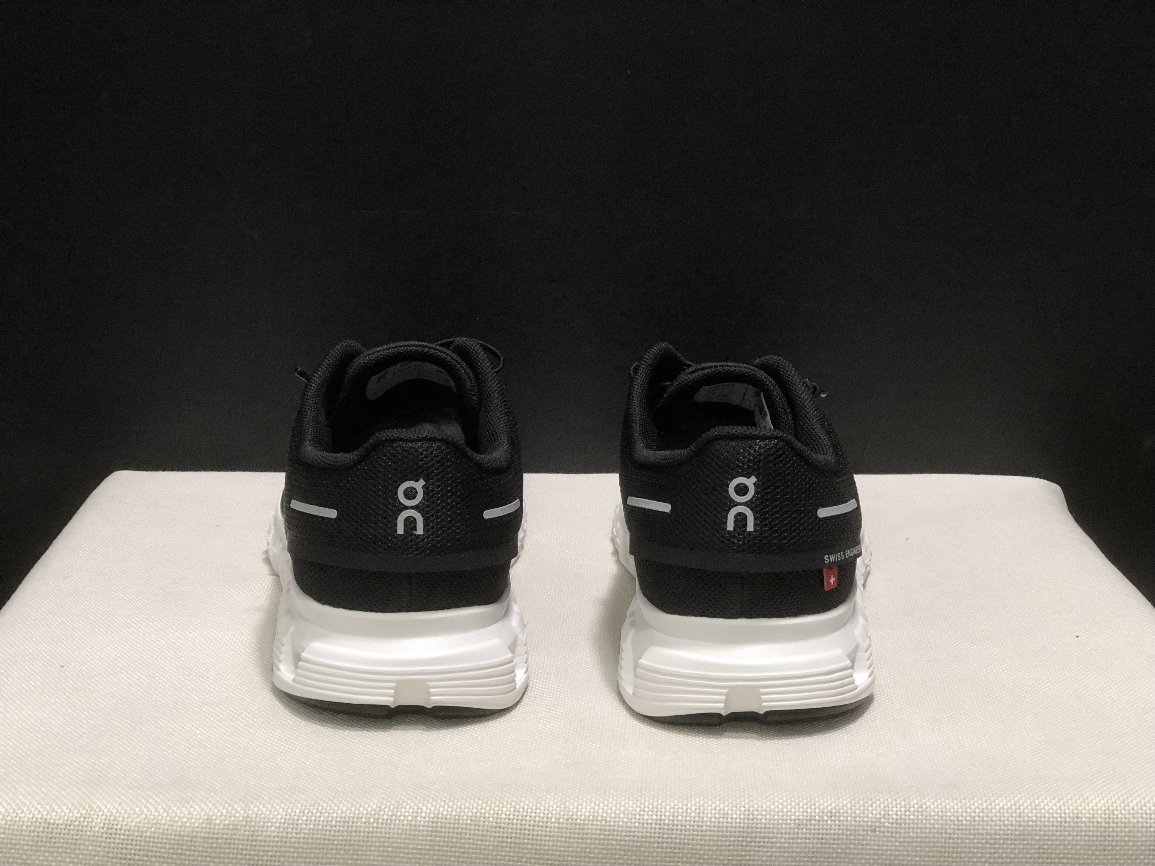 On Running Cloud 6 Black Casual Life Shoes