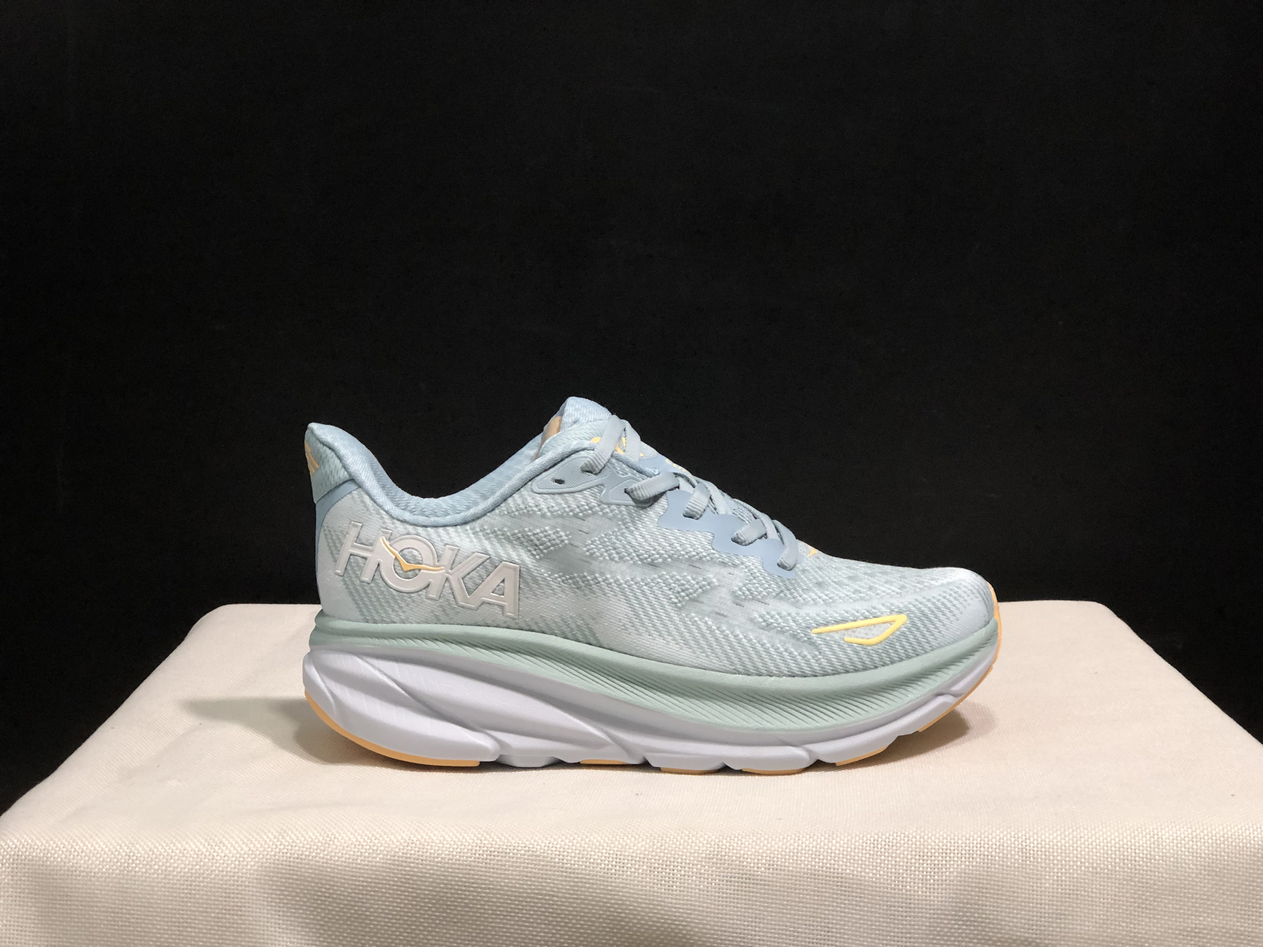 Hoka One One Clifton 9 Running Shoes Athletic Shoes Sneakers Light Blue