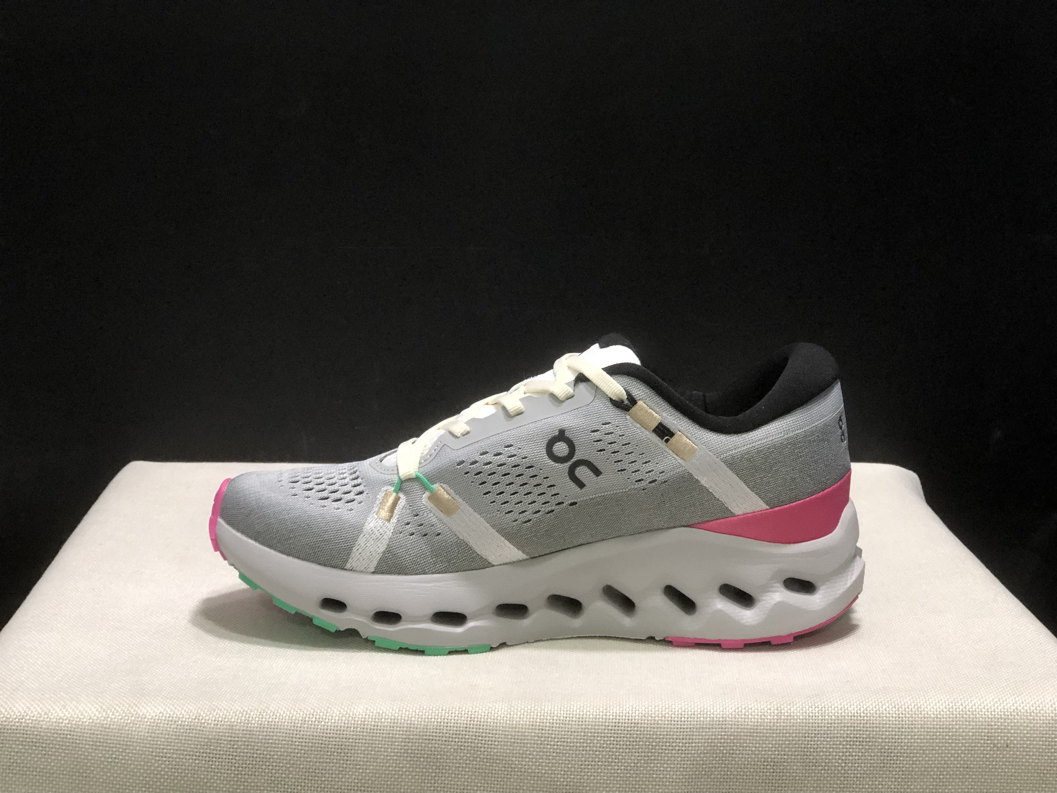 On Running Cloudsurfer 2 Casual Running Shoes Grey