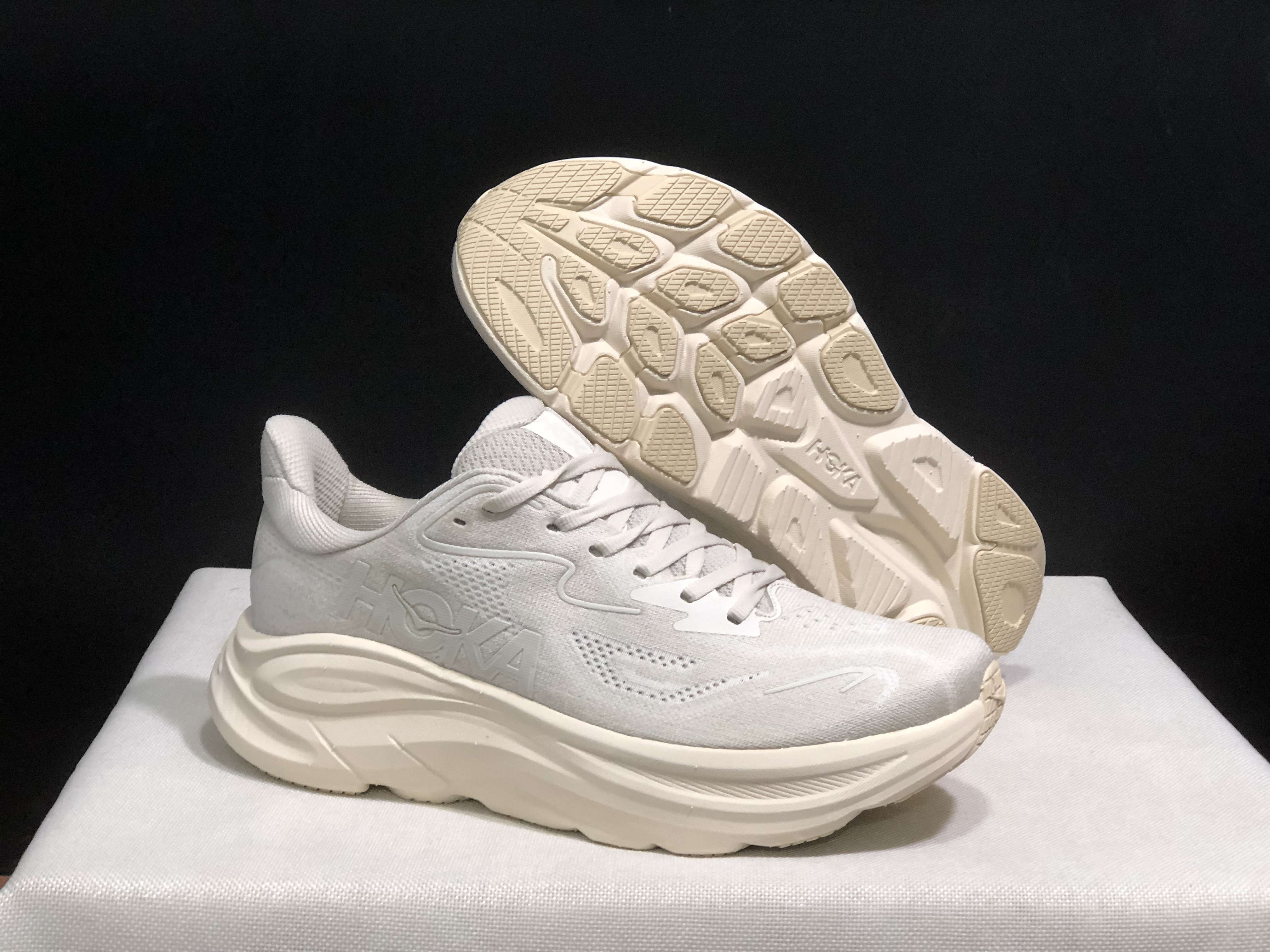 Hoka One One Clifton 10 Fashion Shoes Sneakers Cream