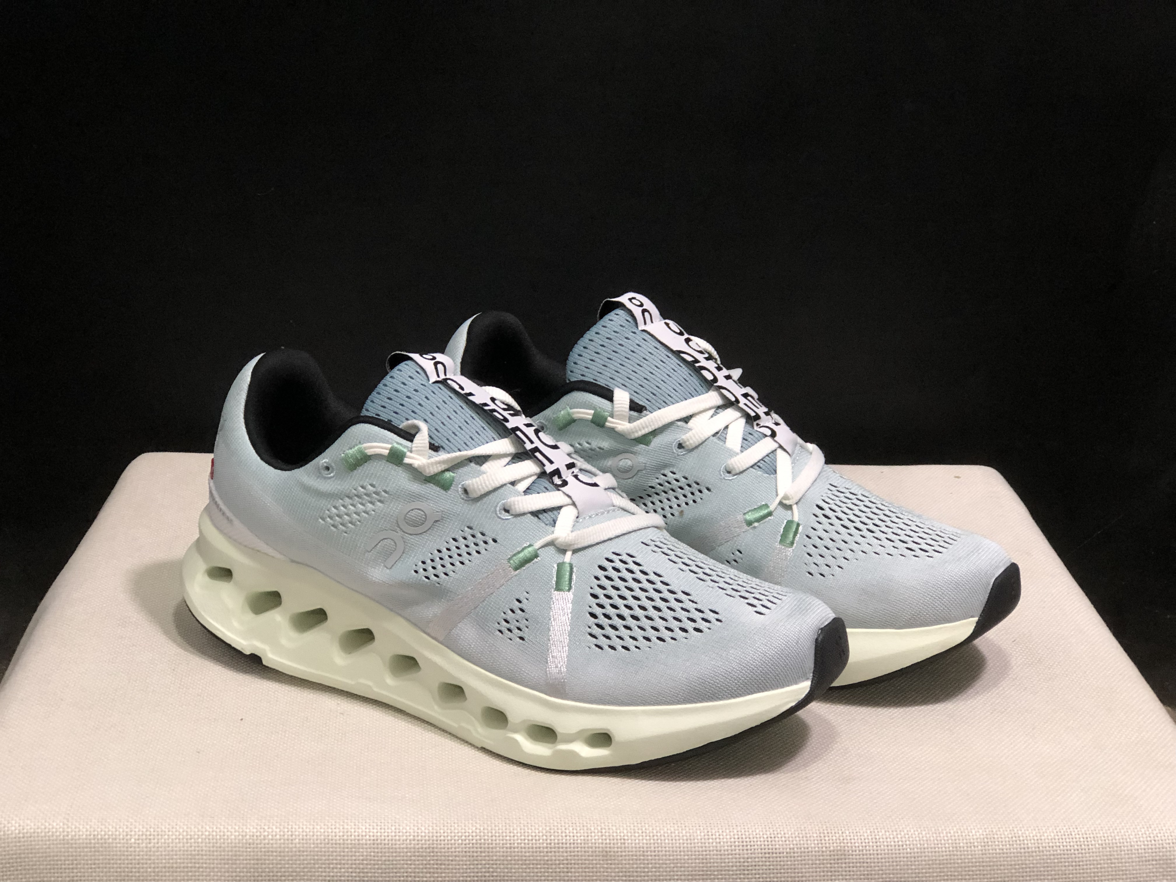 On Running Cloudsurfer Training Anti-Slip Running Shoes Mineral/Aloe