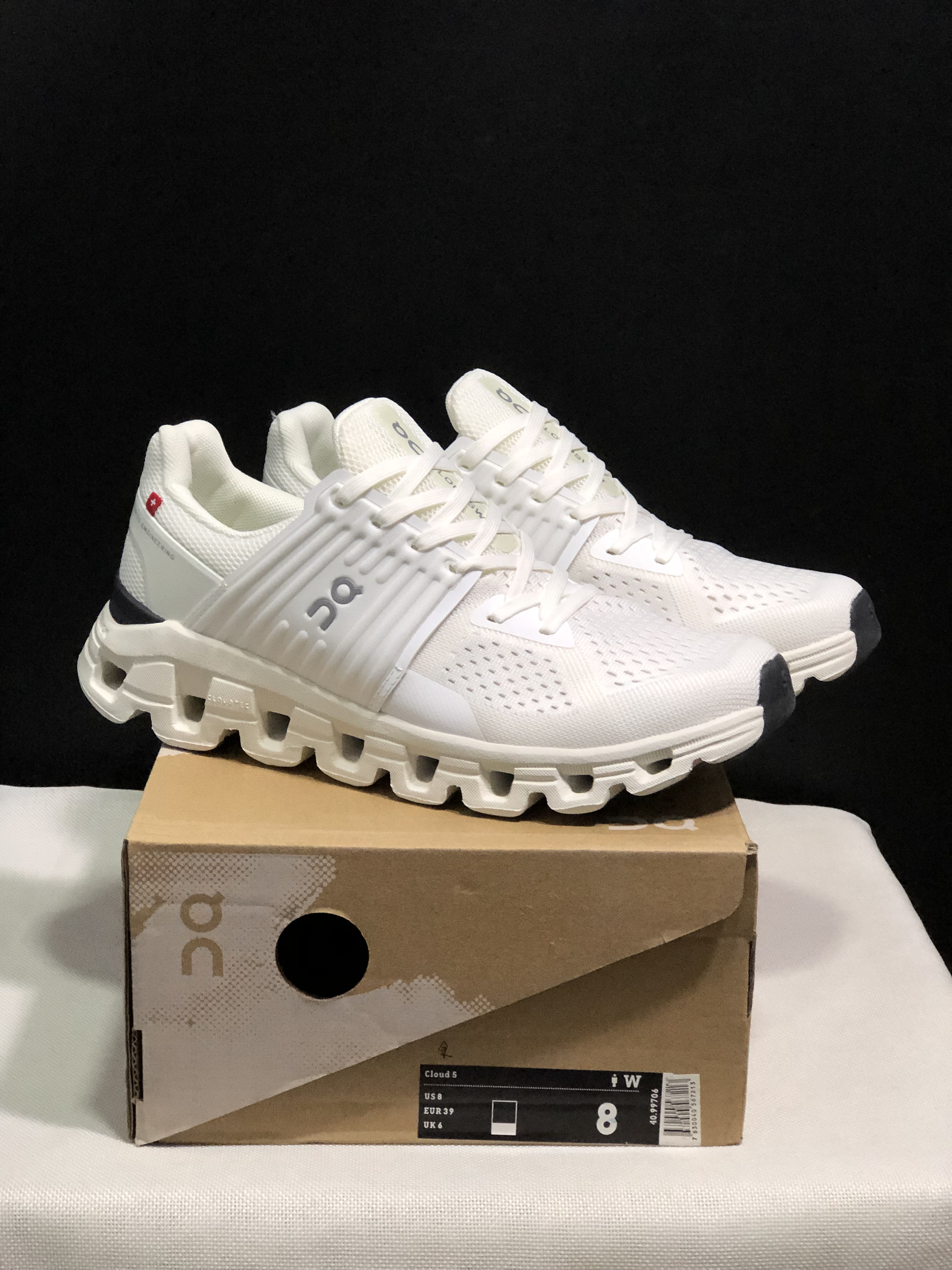 On Running Cloudswift Cushioning Running Shoes Ivory