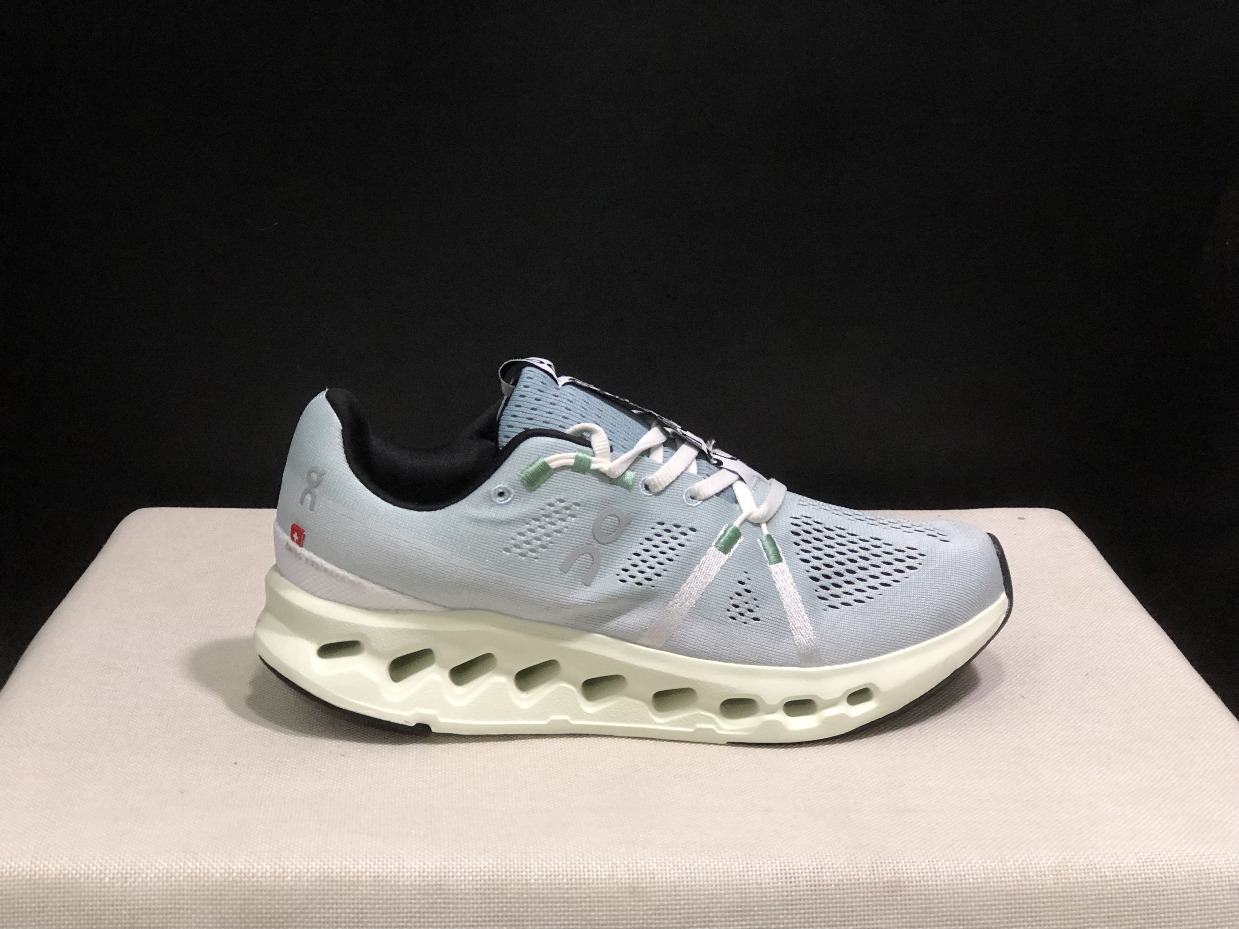 On Running Cloudsurfer Training Anti-Slip Running Shoes Mineral/Aloe