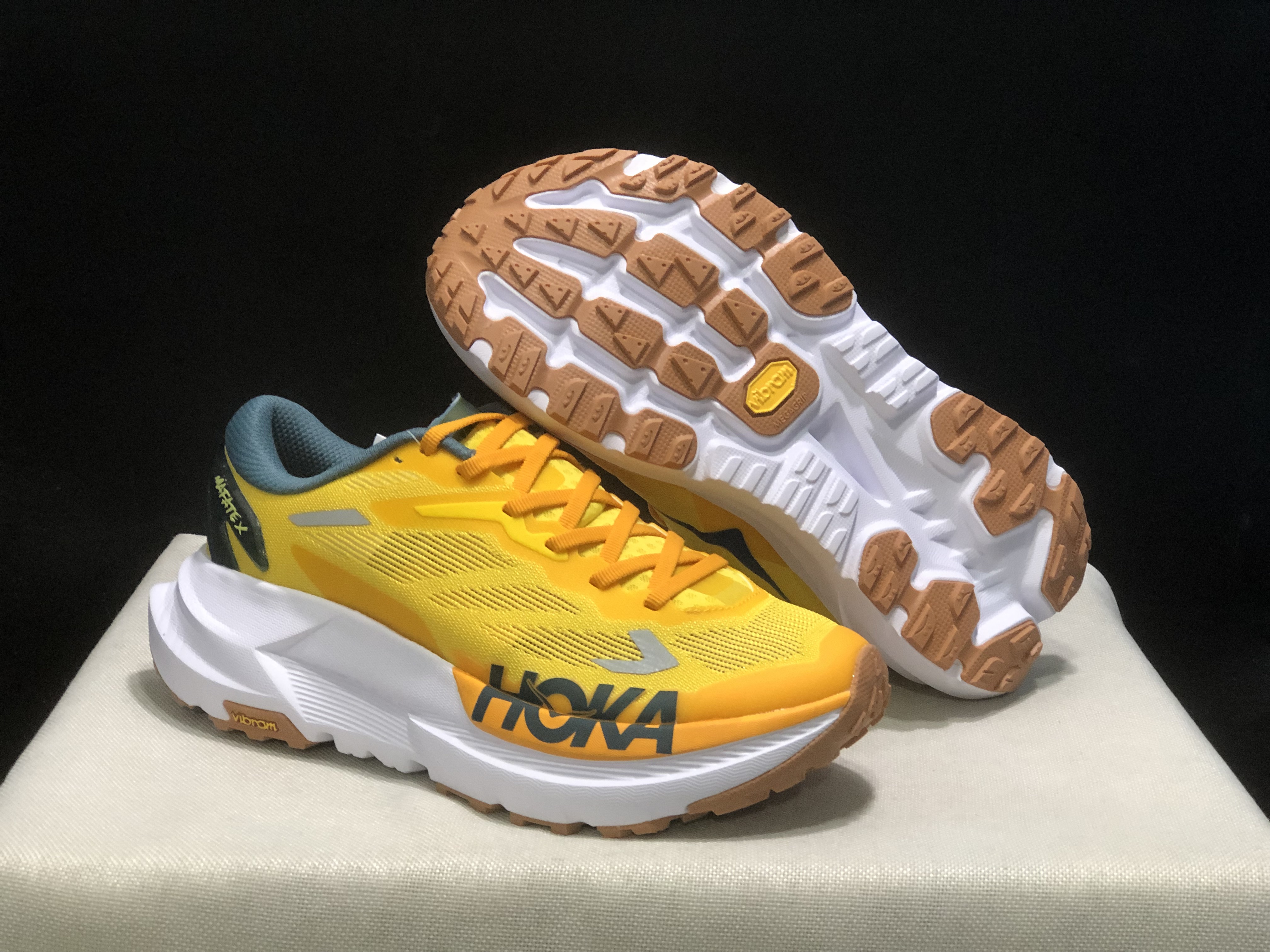 Hoka One One Mafate X Lightweight Fashion Running Shoes Sneakers Yellow