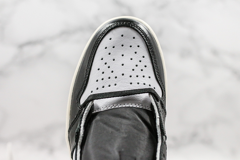 Nike Air Jordan 1 Retro High-Top OG Black Gym Red 2019 Sneakers