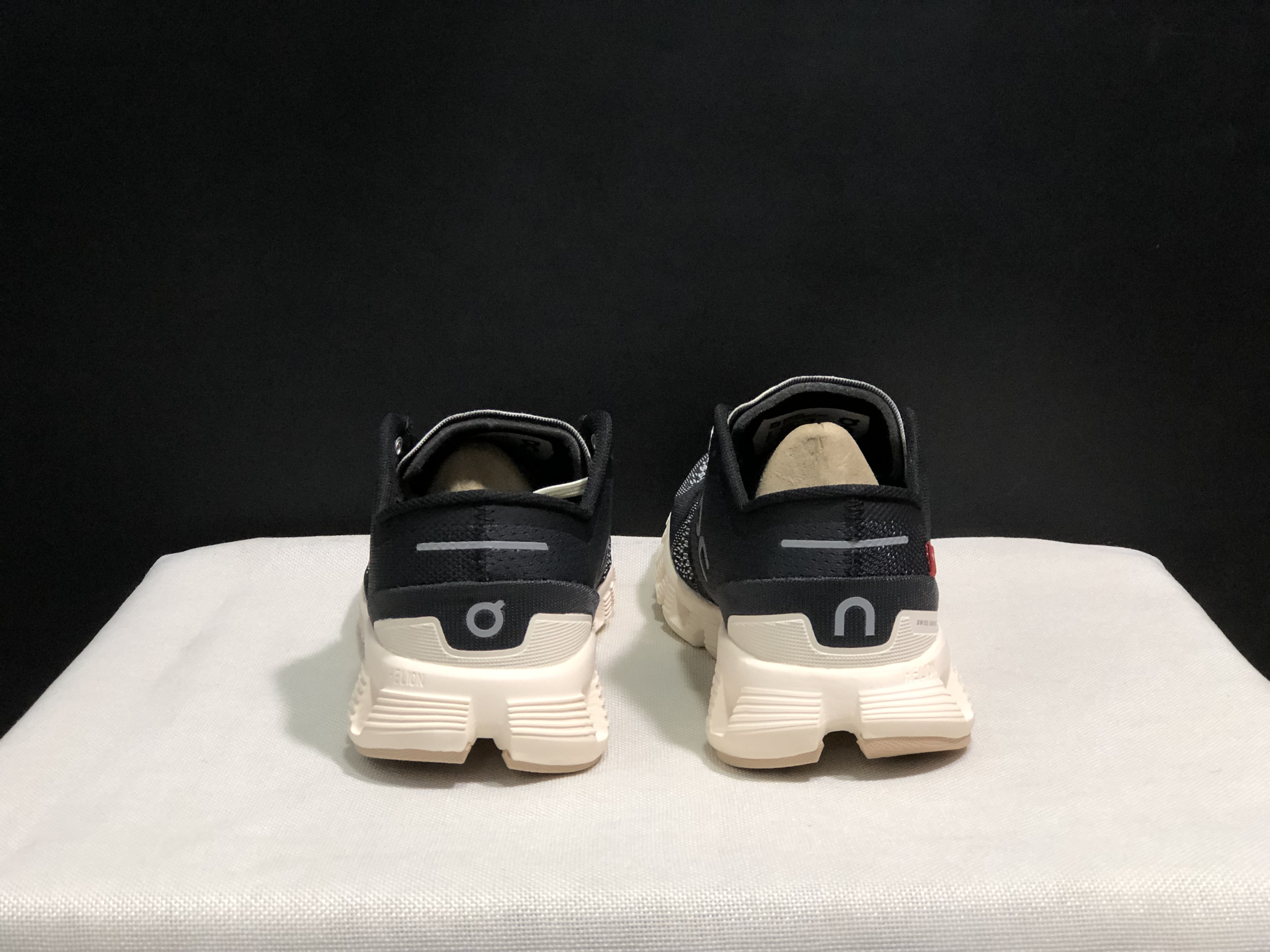 On Running Cloud X3 Shift Multi-Functional Running Shoes Black/Asphalt