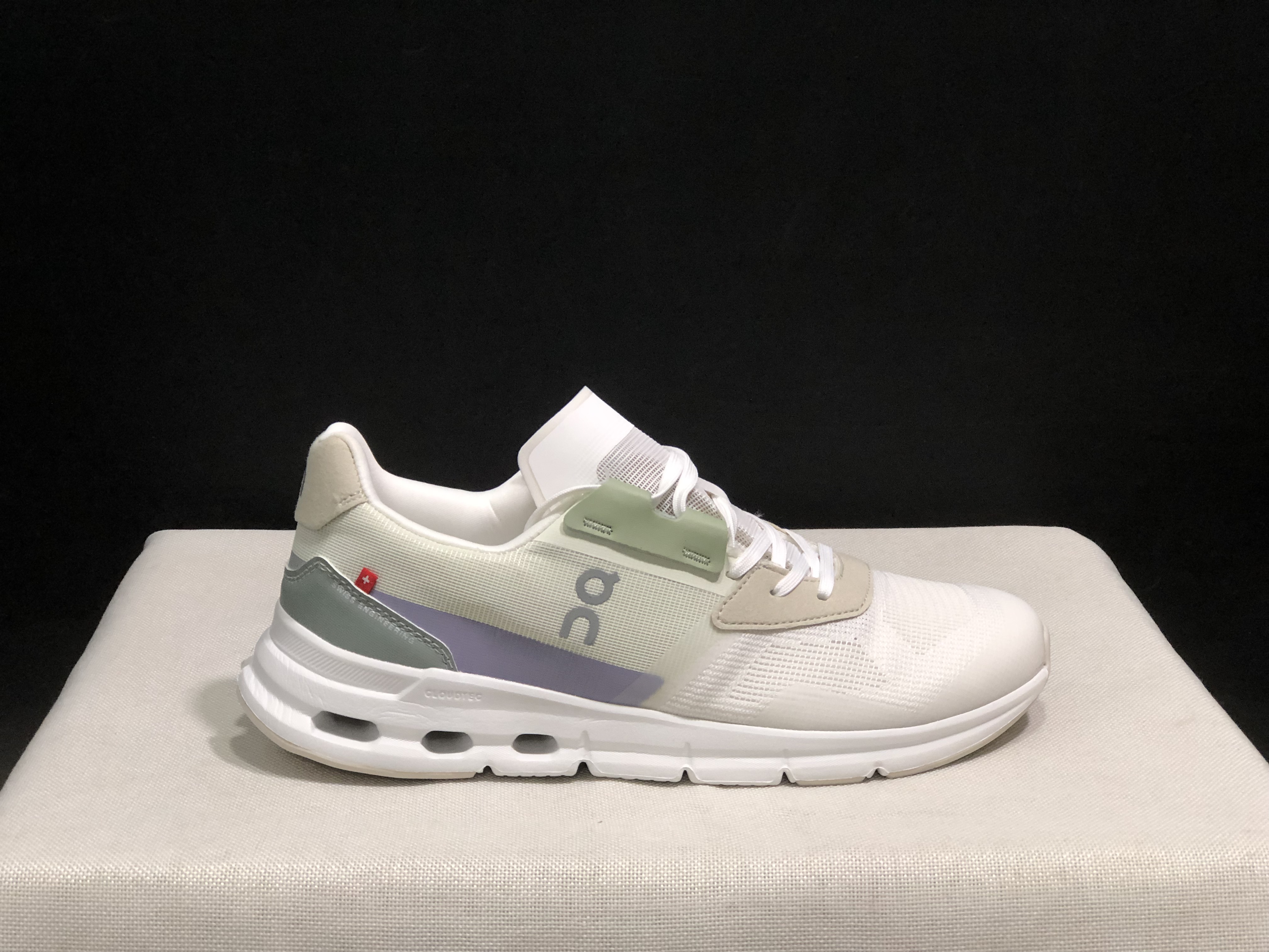 On Running Cloudrift Ivory White Comfortable And Versatile Sports Casual Shoes