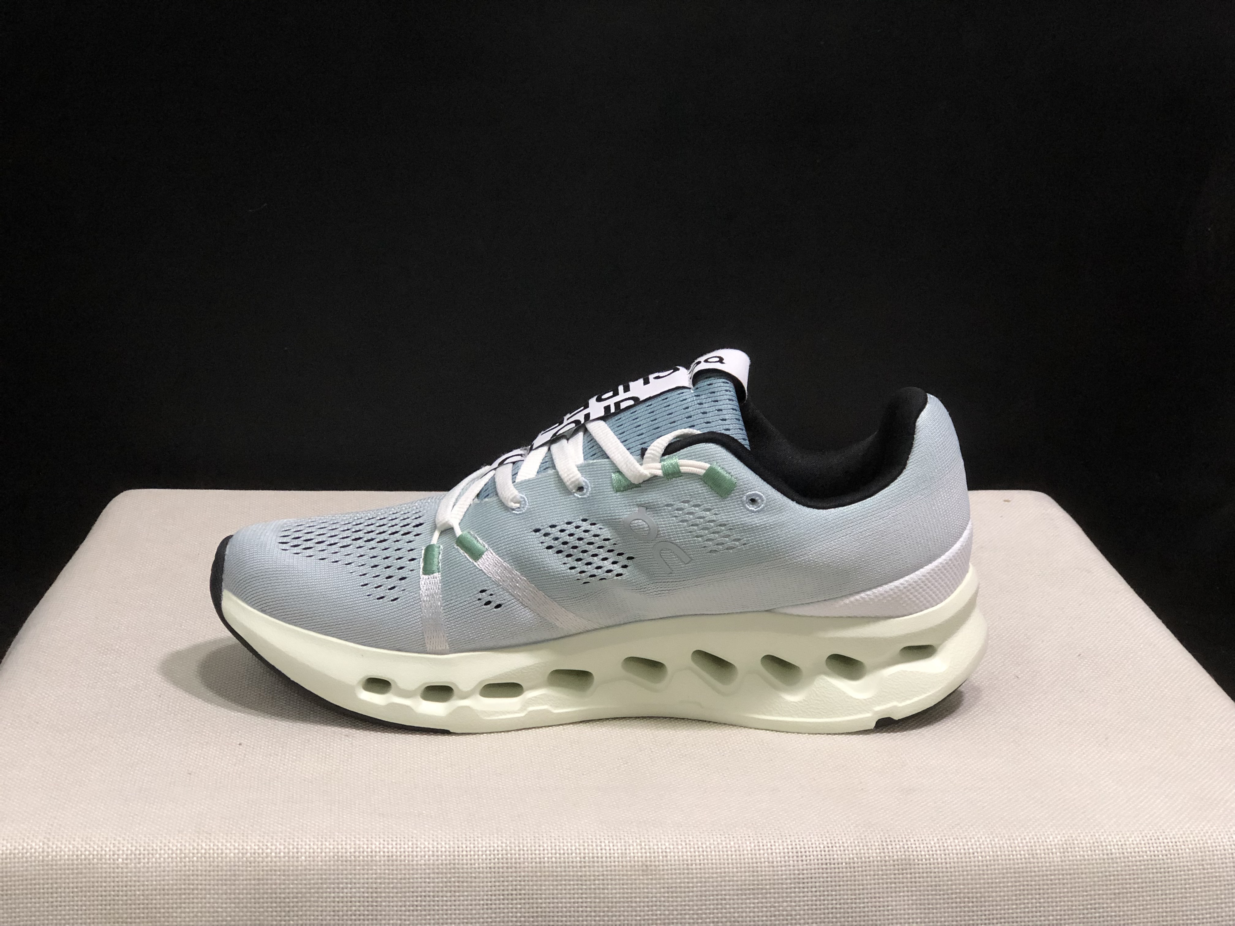 On Running Cloudsurfer Training Anti-Slip Running Shoes Mineral/Aloe