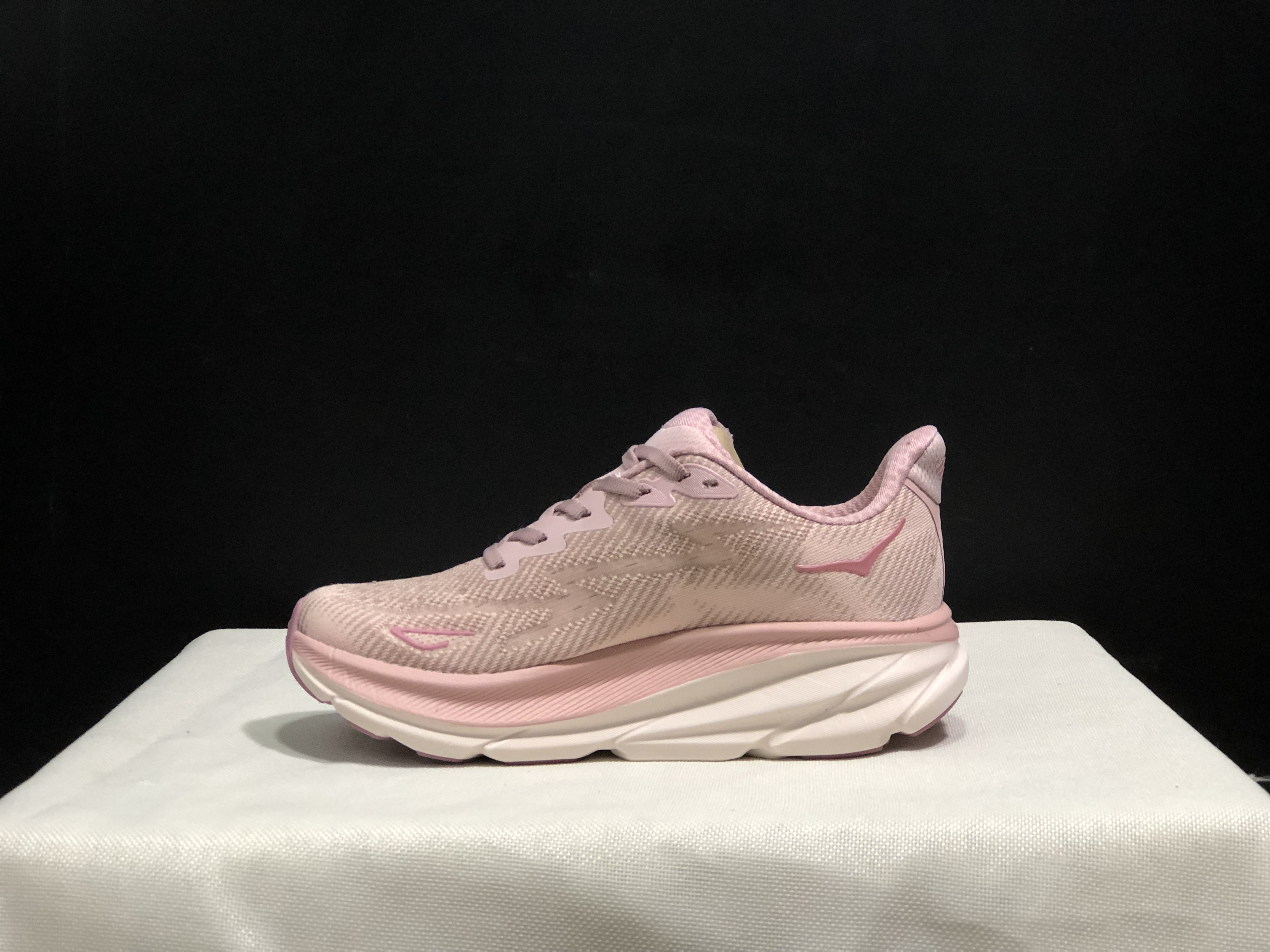 Hoka One One Clifton 9 Running Shoes Athletic Shoes Sneakers Light Pink