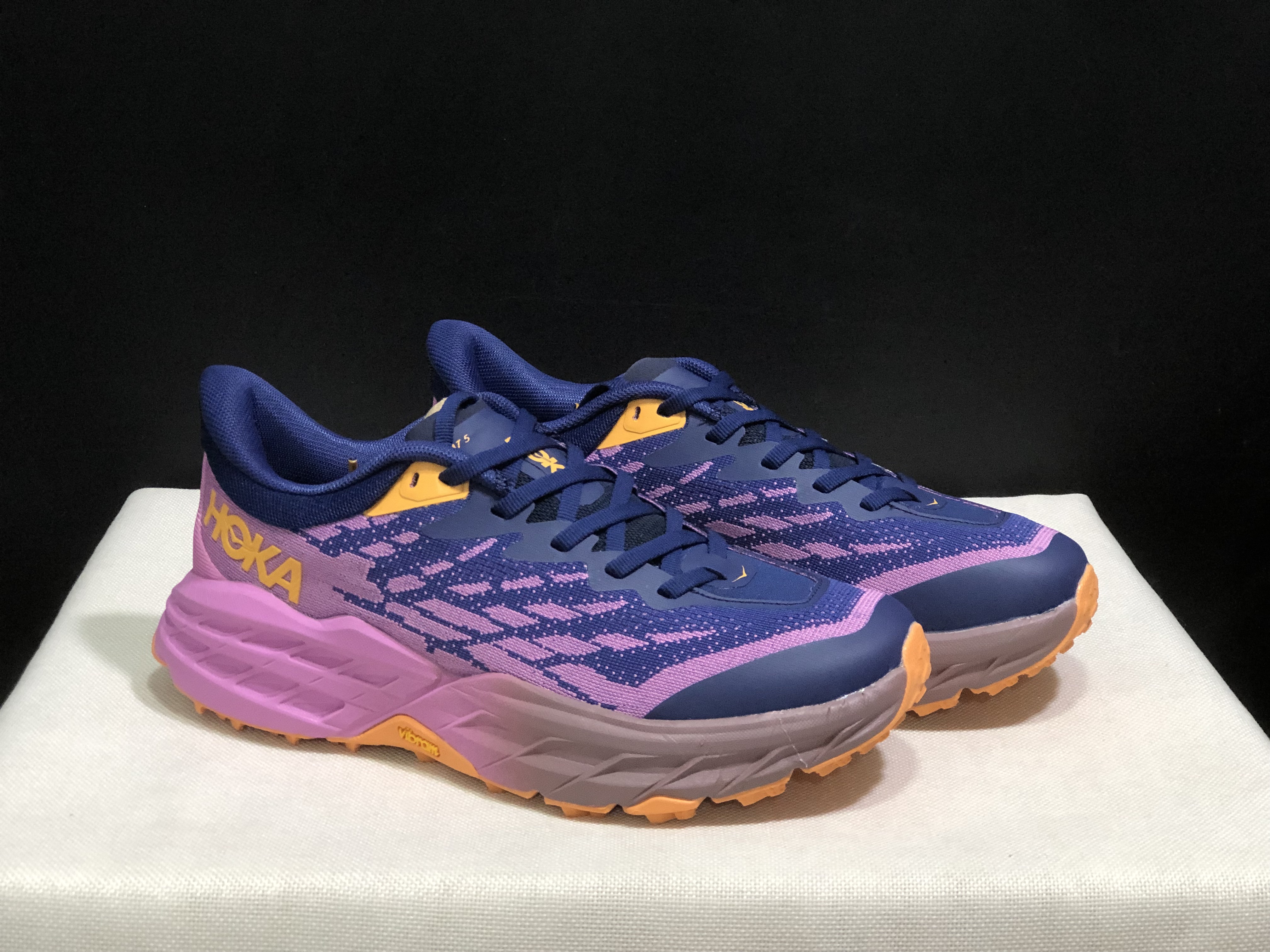 Hoka One One Speedgoat 5 Women's Trail Running Shoes Sneakers Purple