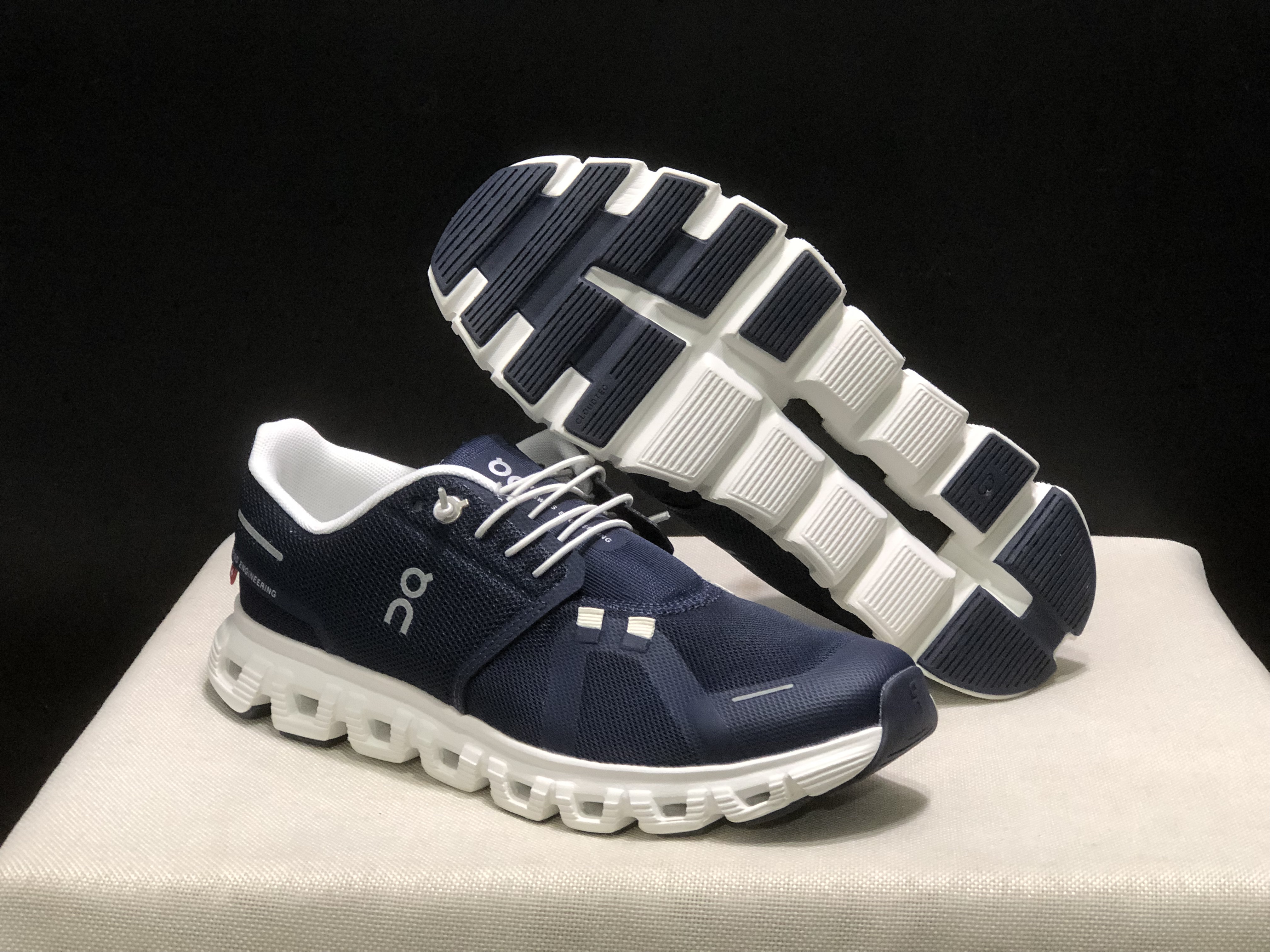 On Running Cloud 6 Dark Blue Casual Life Shoes