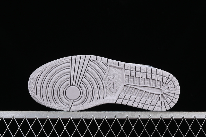 Nike Air Jordan 1 Retro Low NeutralE Grey Metallic Silver White Sole Sneakers