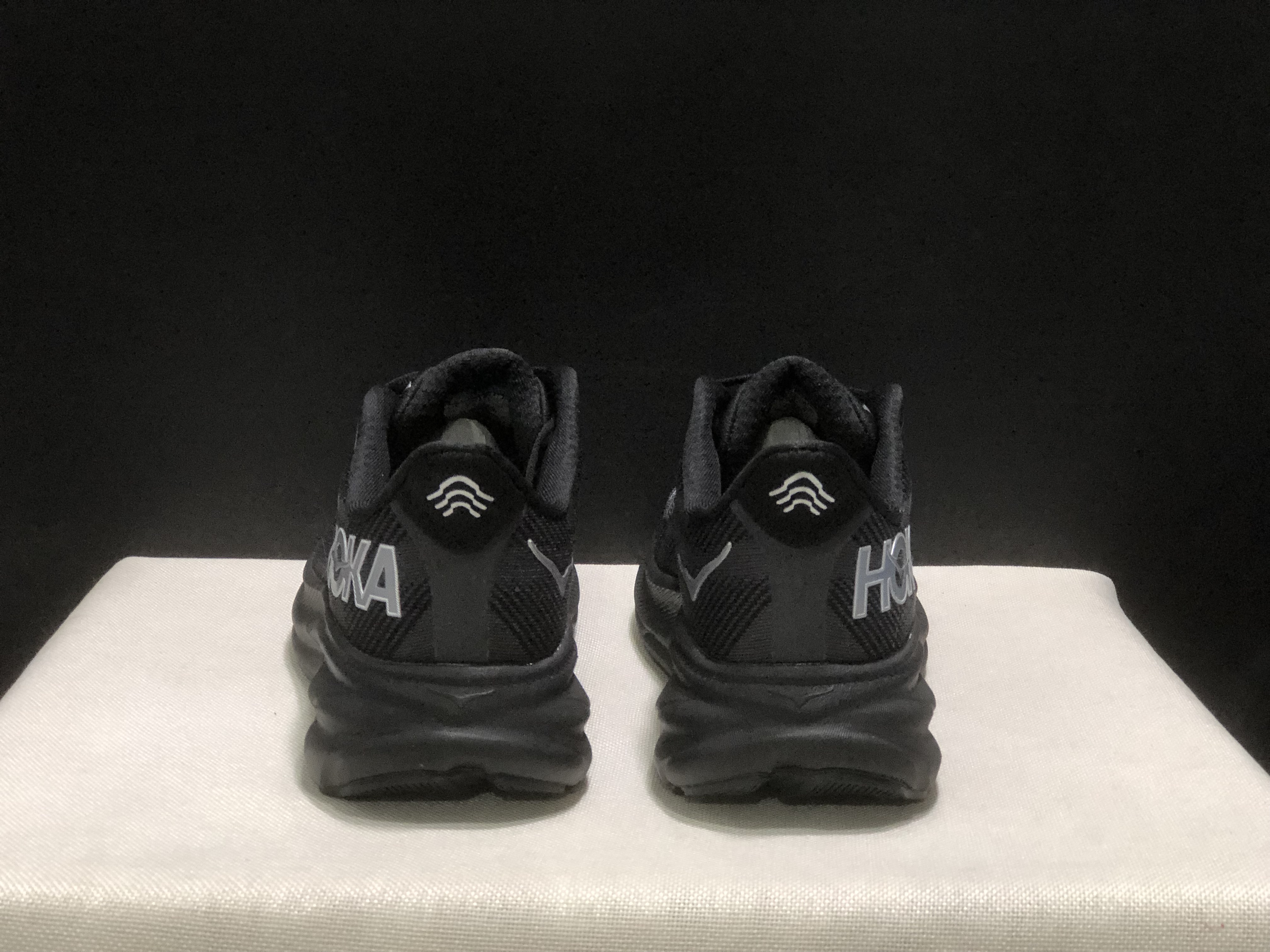 Hoka One One Clifton 9 Running Shoes Black Athletic Shoes Sneakers