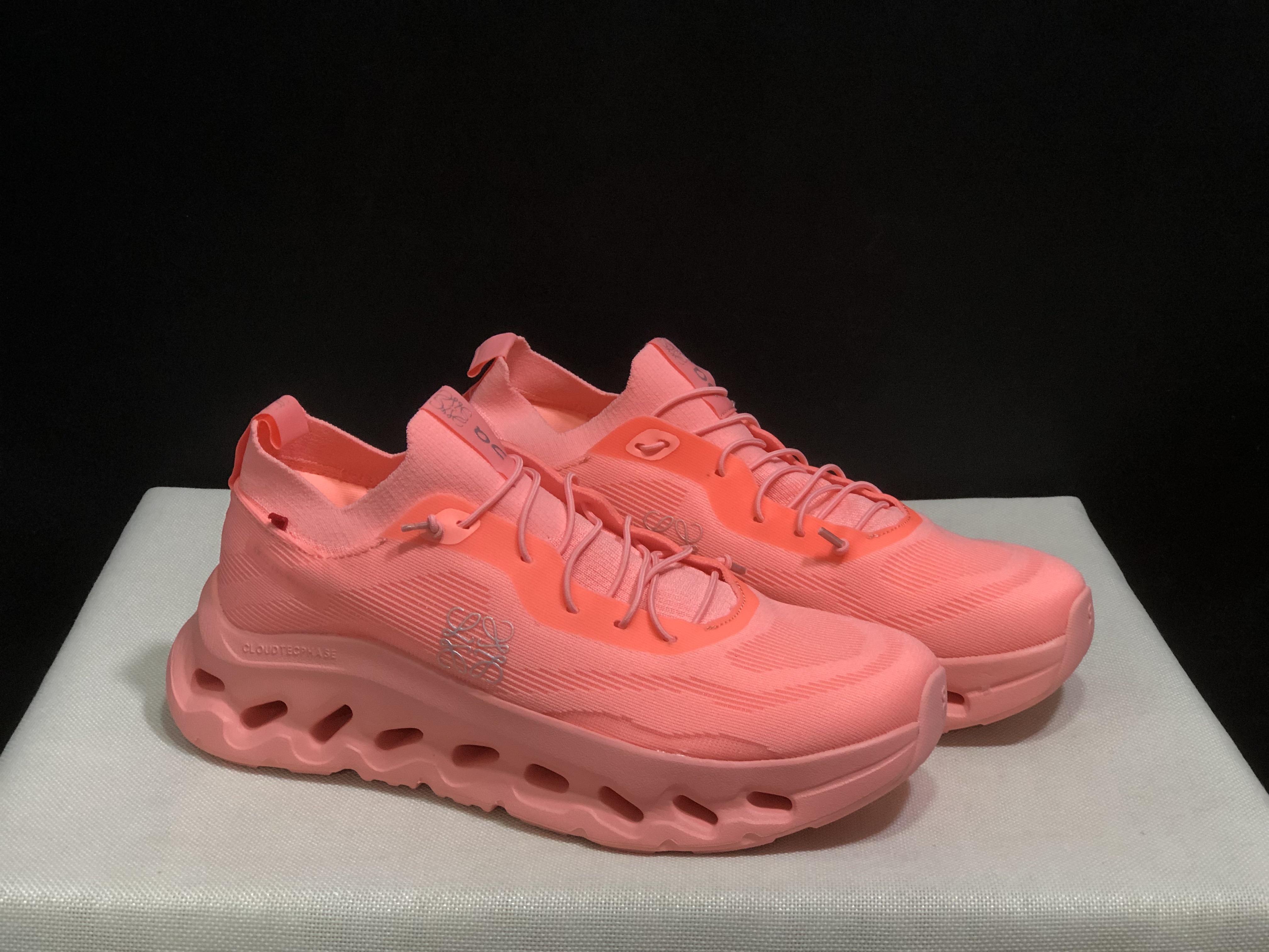 LOEWE x On Running Cloudtilt Running Shoes Co-Signed Edition Watermelon Red