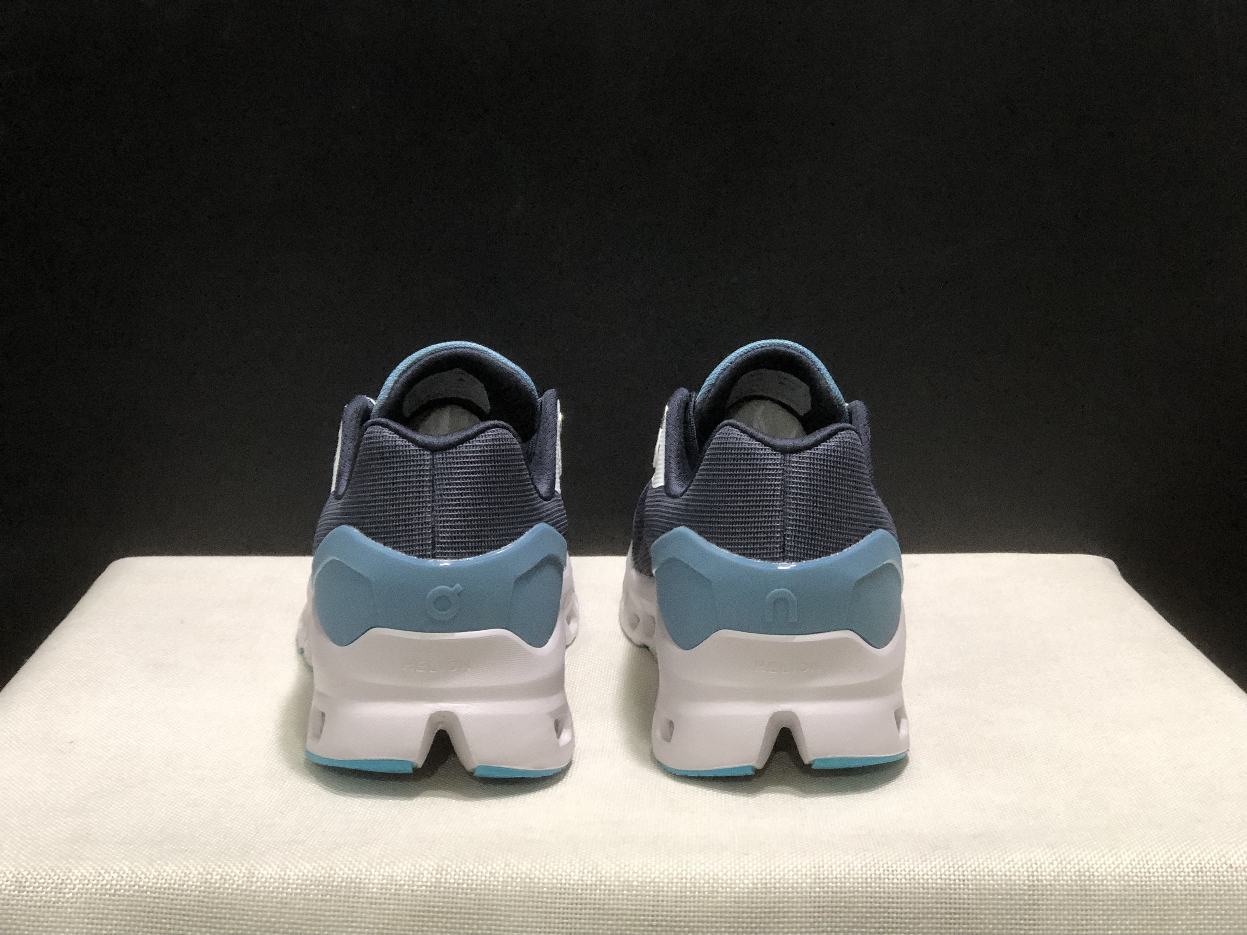 On Running Cloudstratus Breathable Support Running Shoes Navy Blue